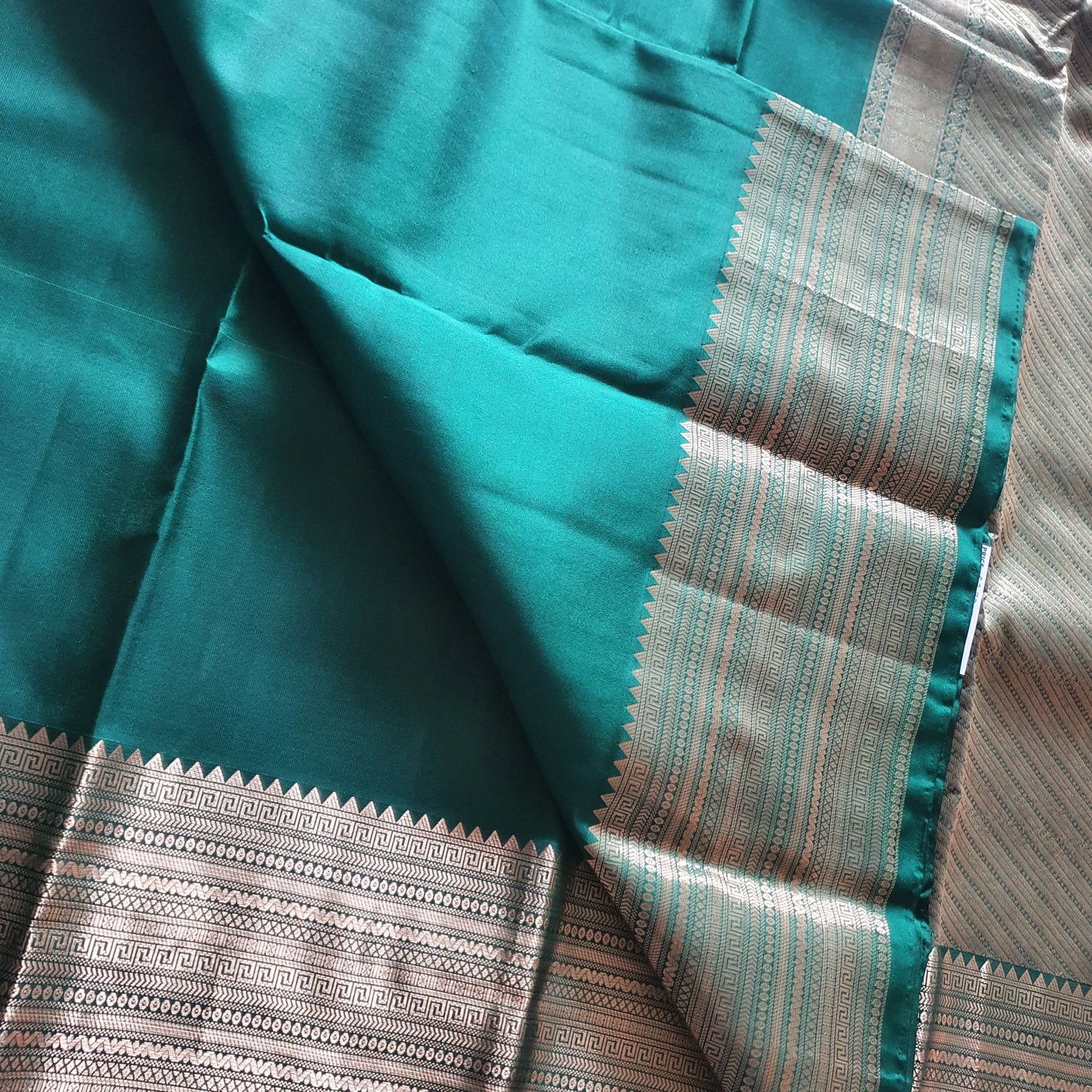 GREEN KANJIPURAM WITH GOLD ZARI BORDER