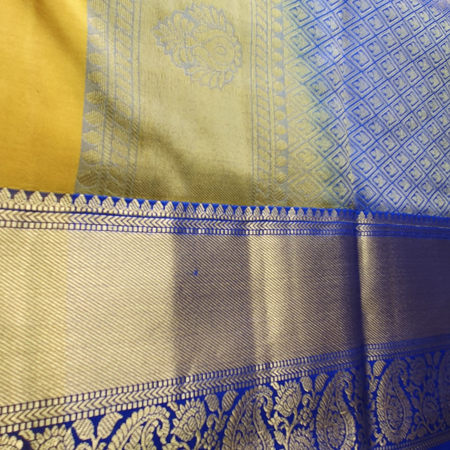VIVID YELLOW & BLUE KANJIPURAM