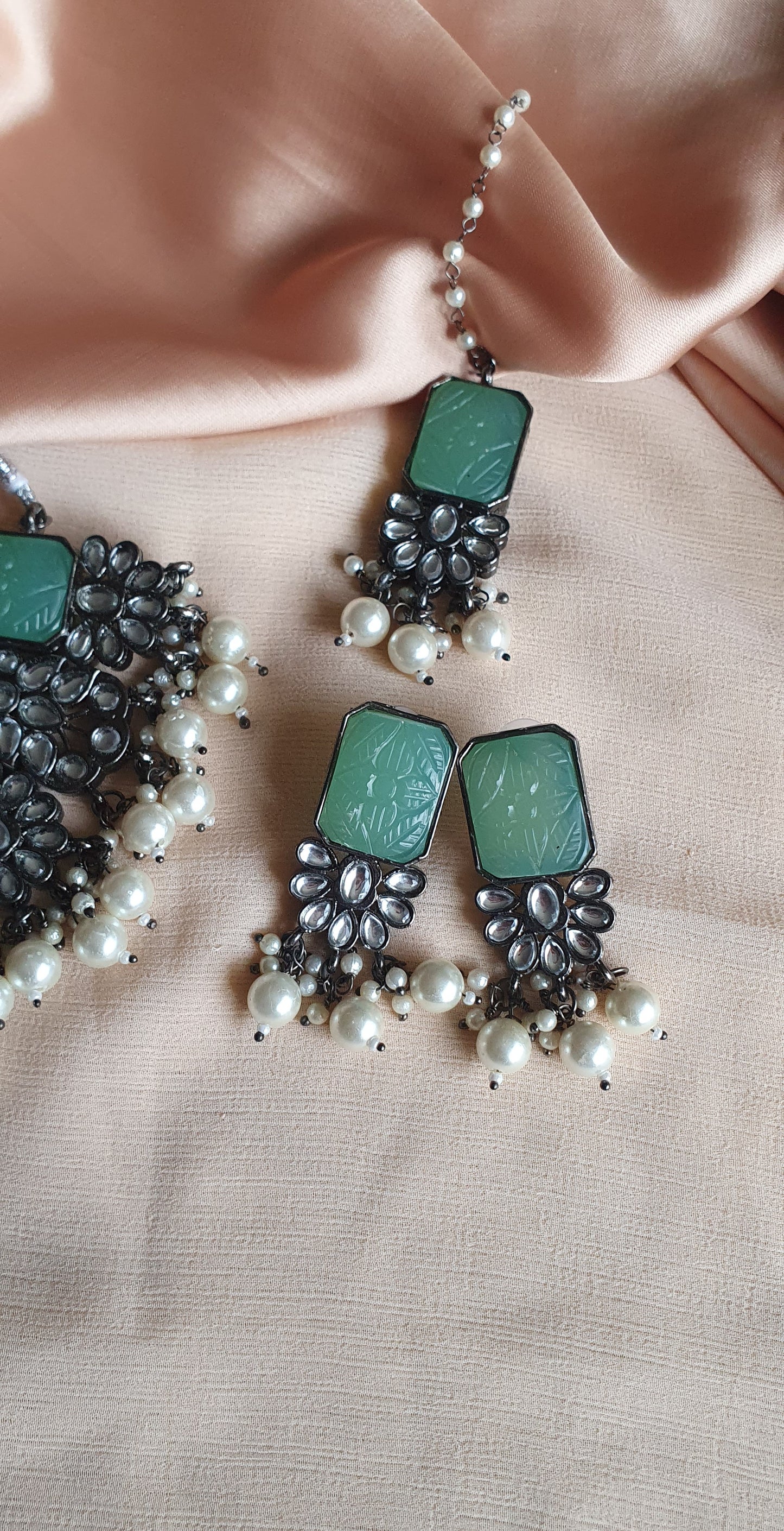 DARK SILVER HEAVY SET- GLASS GREEN