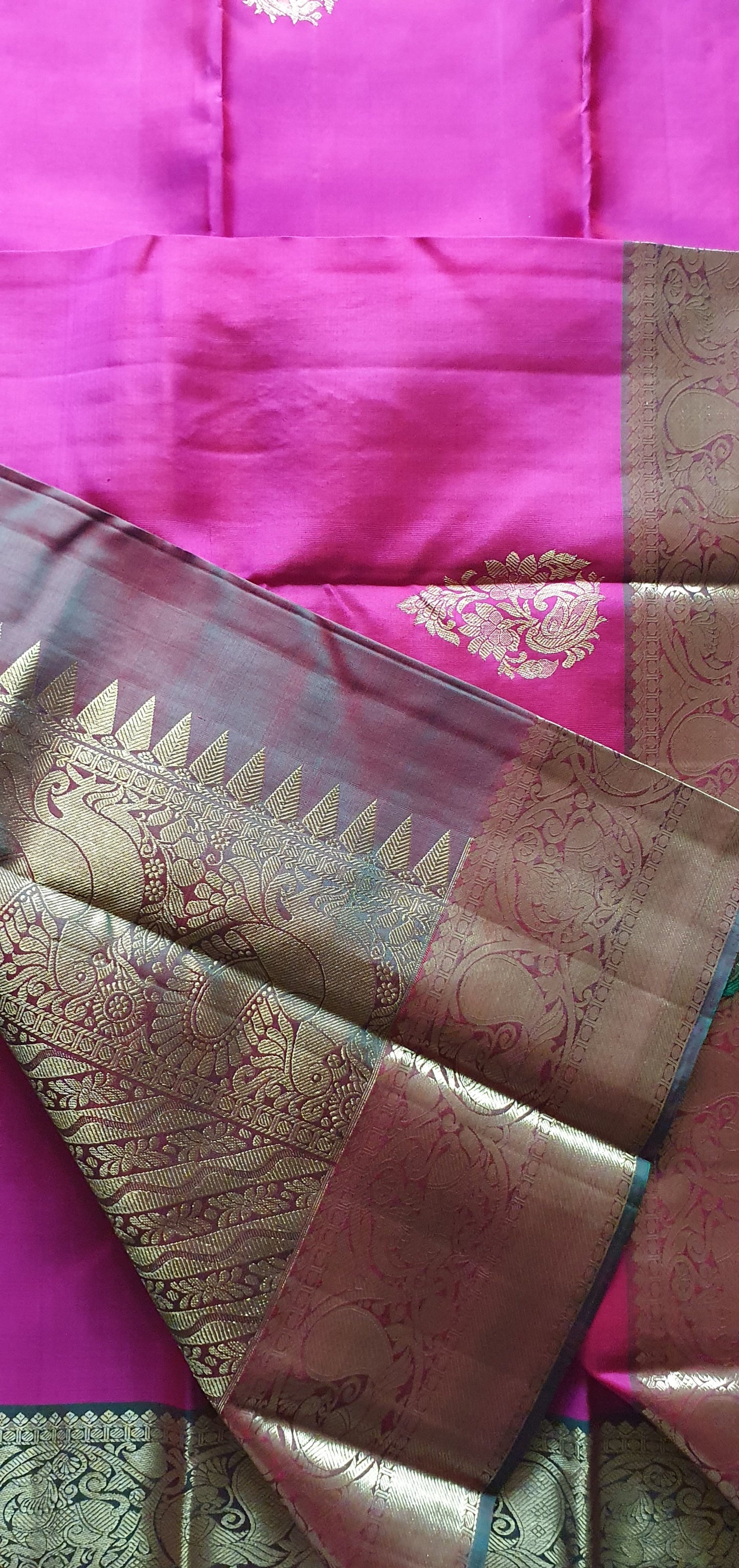 MAGENTA KANJIPURAM