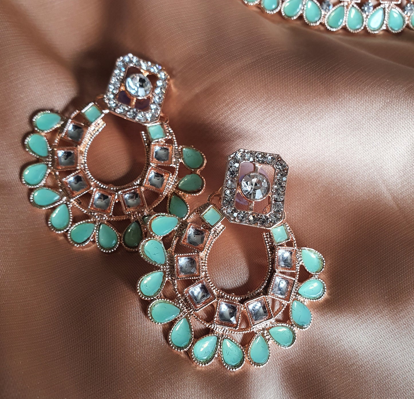 ROSE GOLD CHOCKER SET (FROSTY MINT)