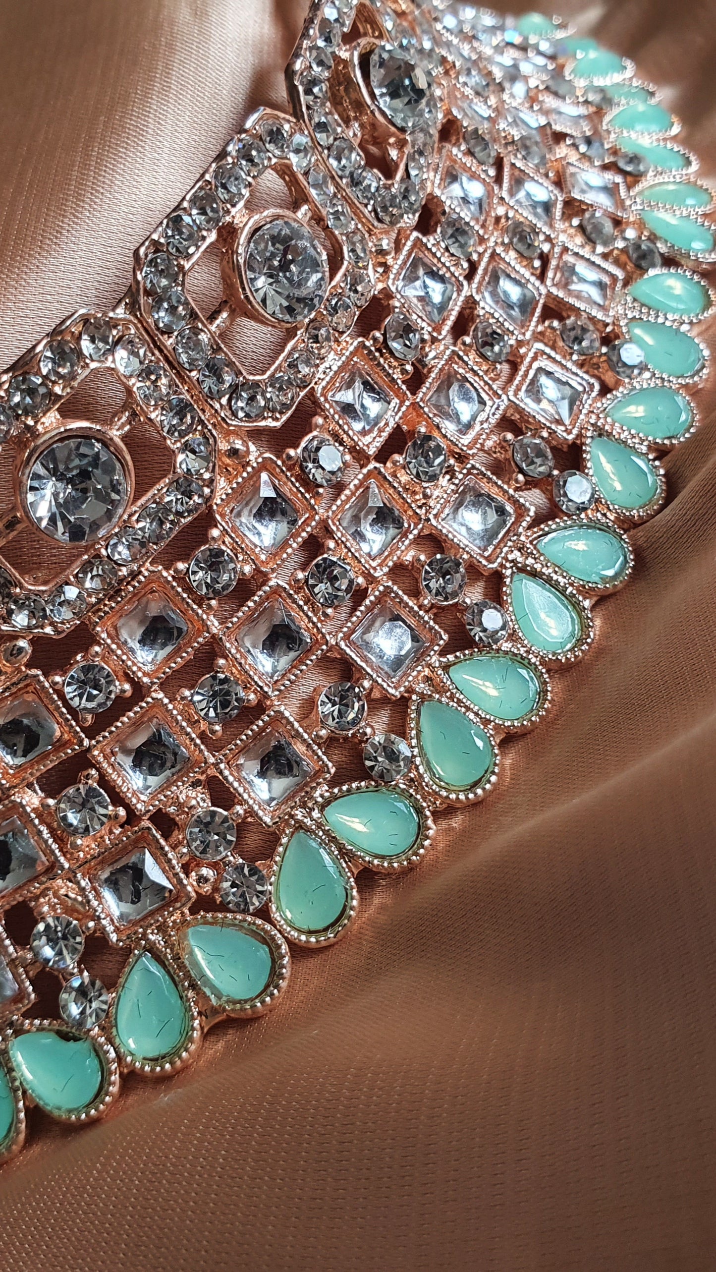 ROSE GOLD CHOCKER SET (FROSTY MINT)