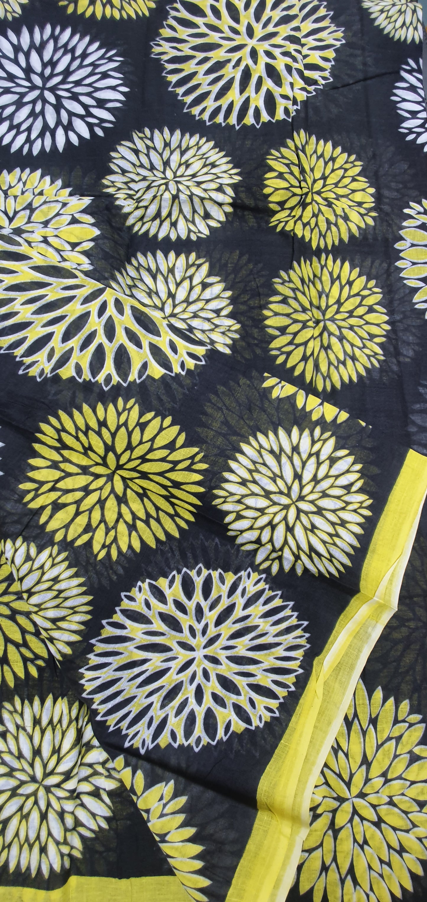 KALAMKARI (YELLOW,BLACK & WHITE)