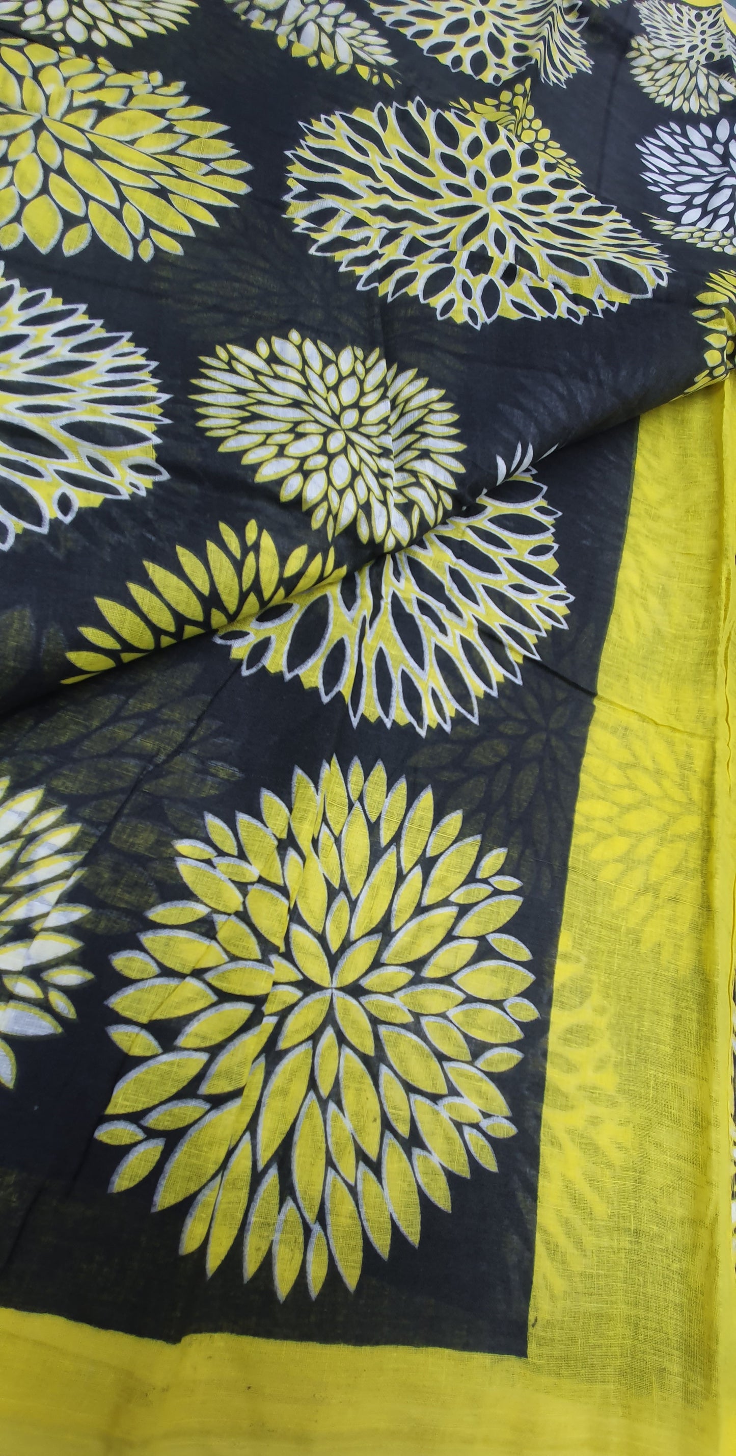 KALAMKARI (YELLOW,BLACK & WHITE)