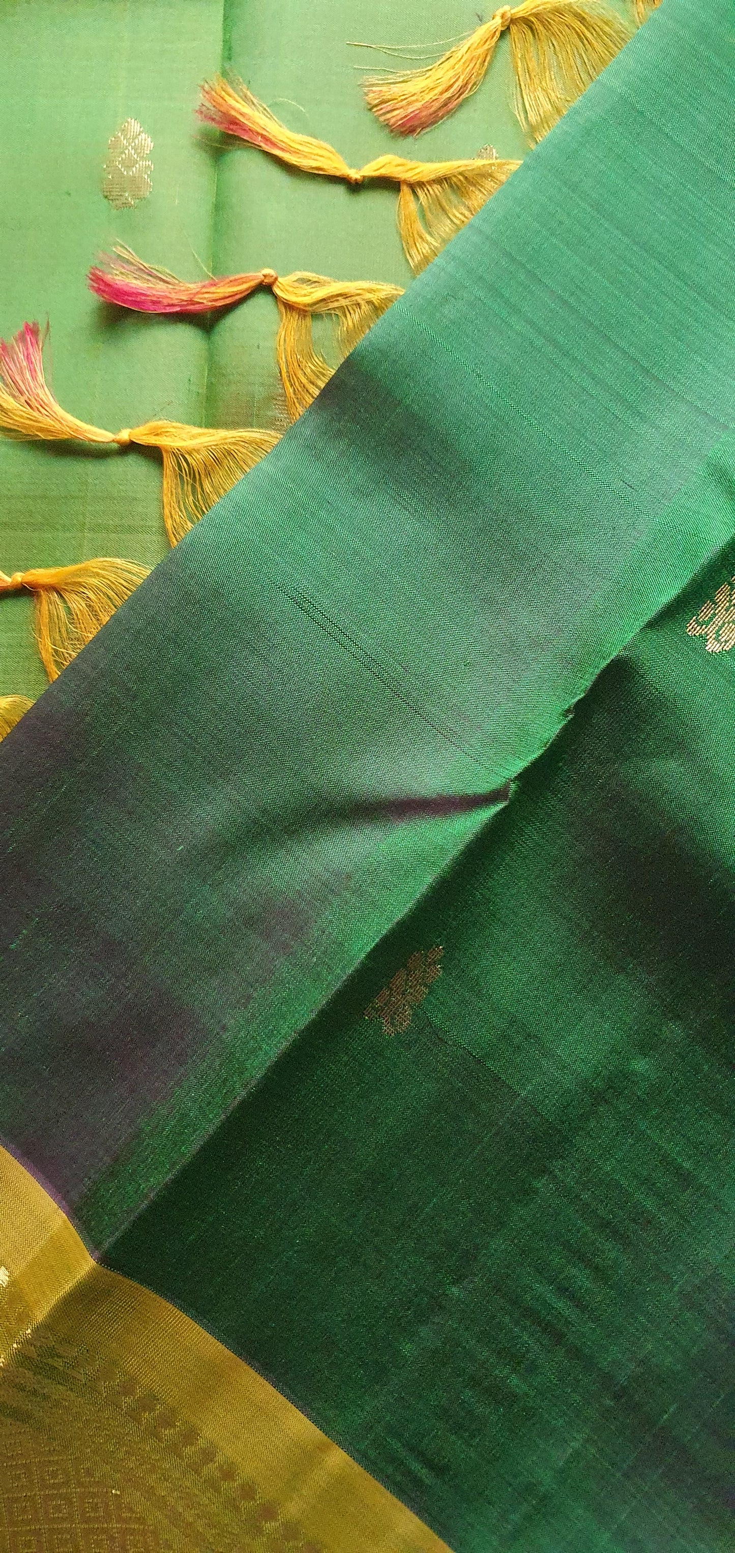 GREEN KANJIPURAM WITH SMALL MOTIFS