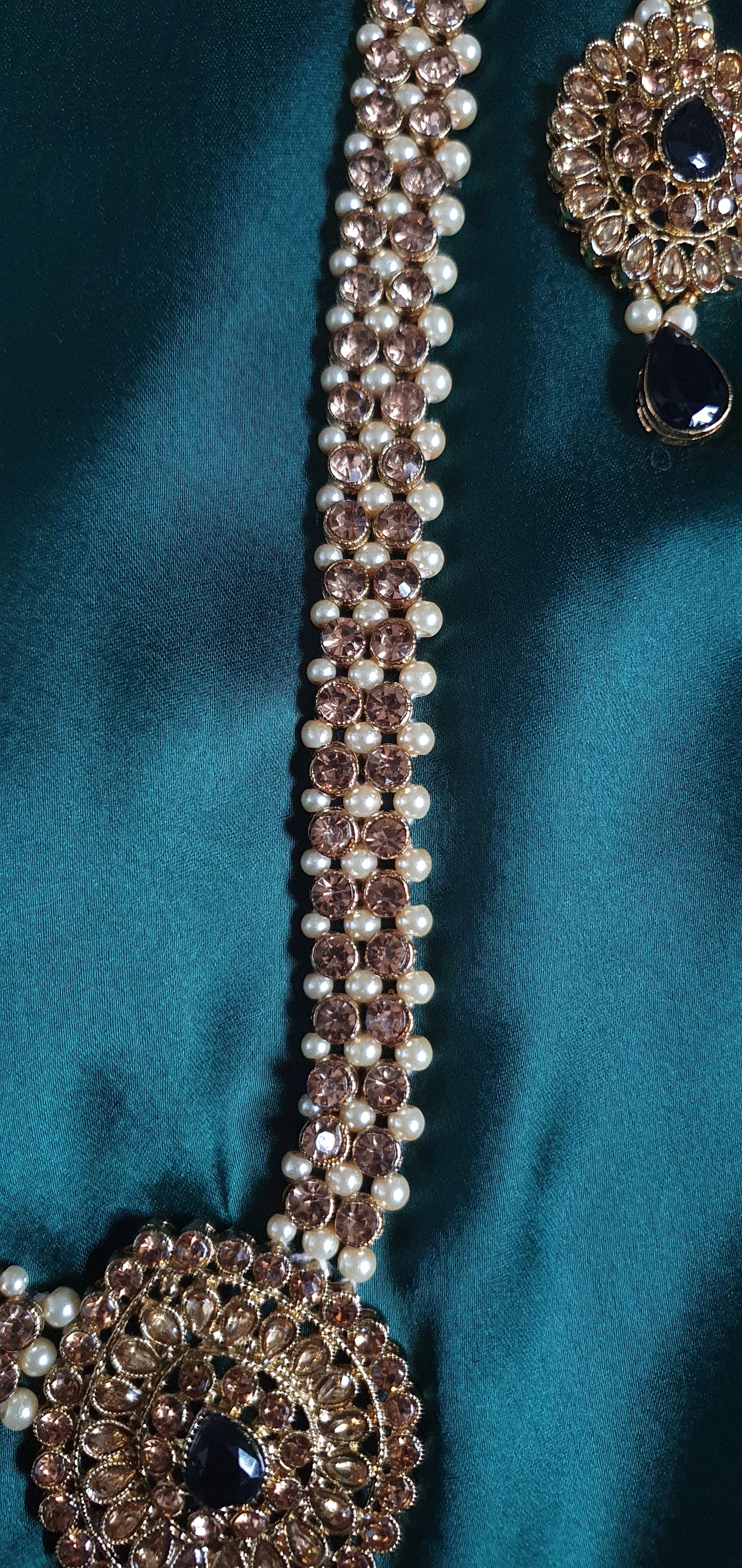 BLACK & GOLD BRIDAL SET