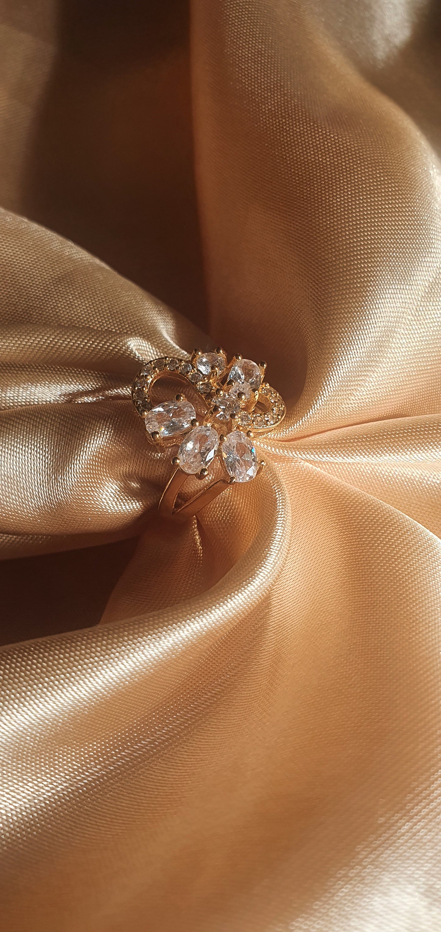 A.D.white ring (yellow gold)