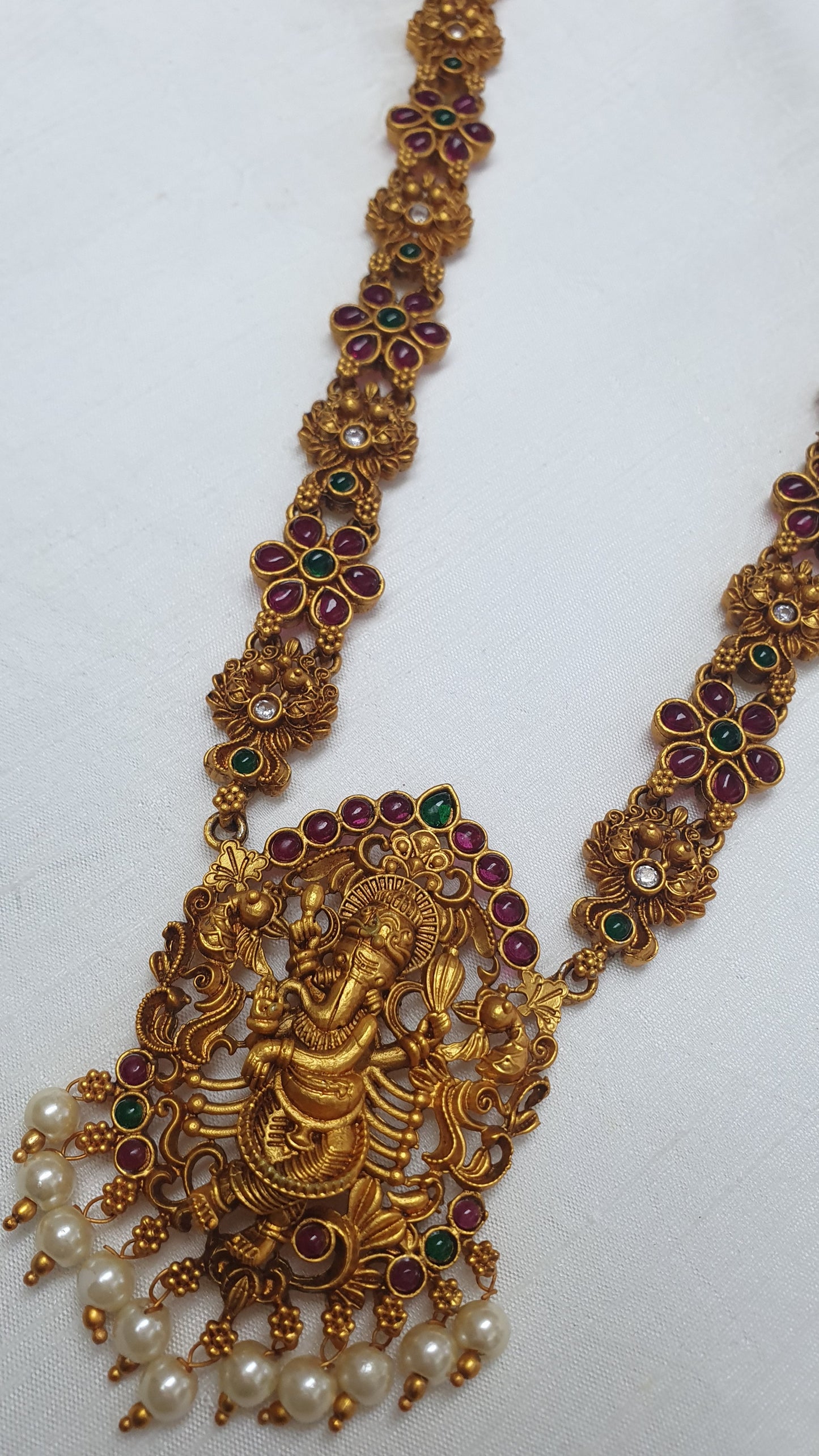 GANESHA SHORT MATTE FINISH NECKLACE