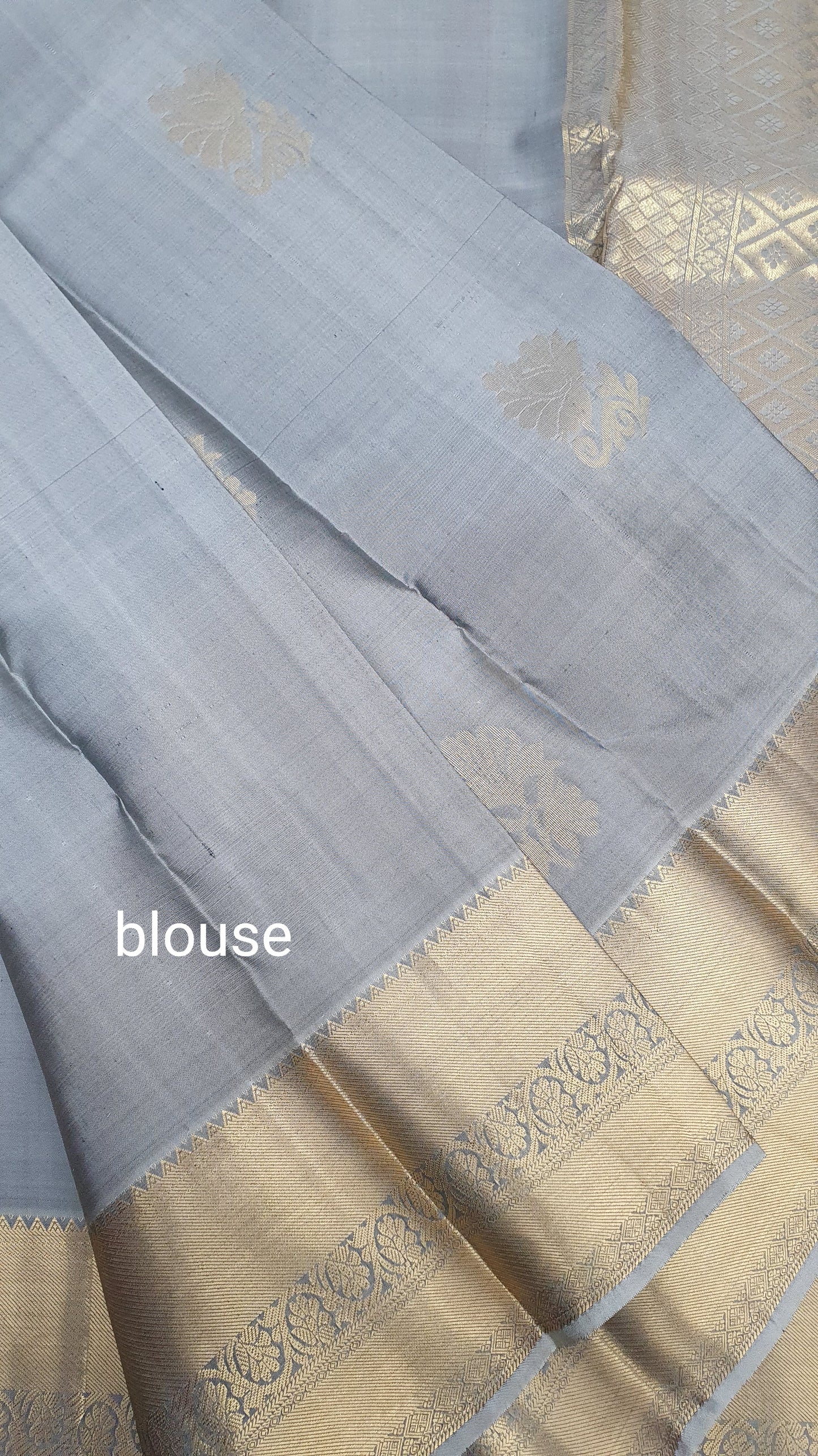 GREY KANJIPURAM SILK SAREE