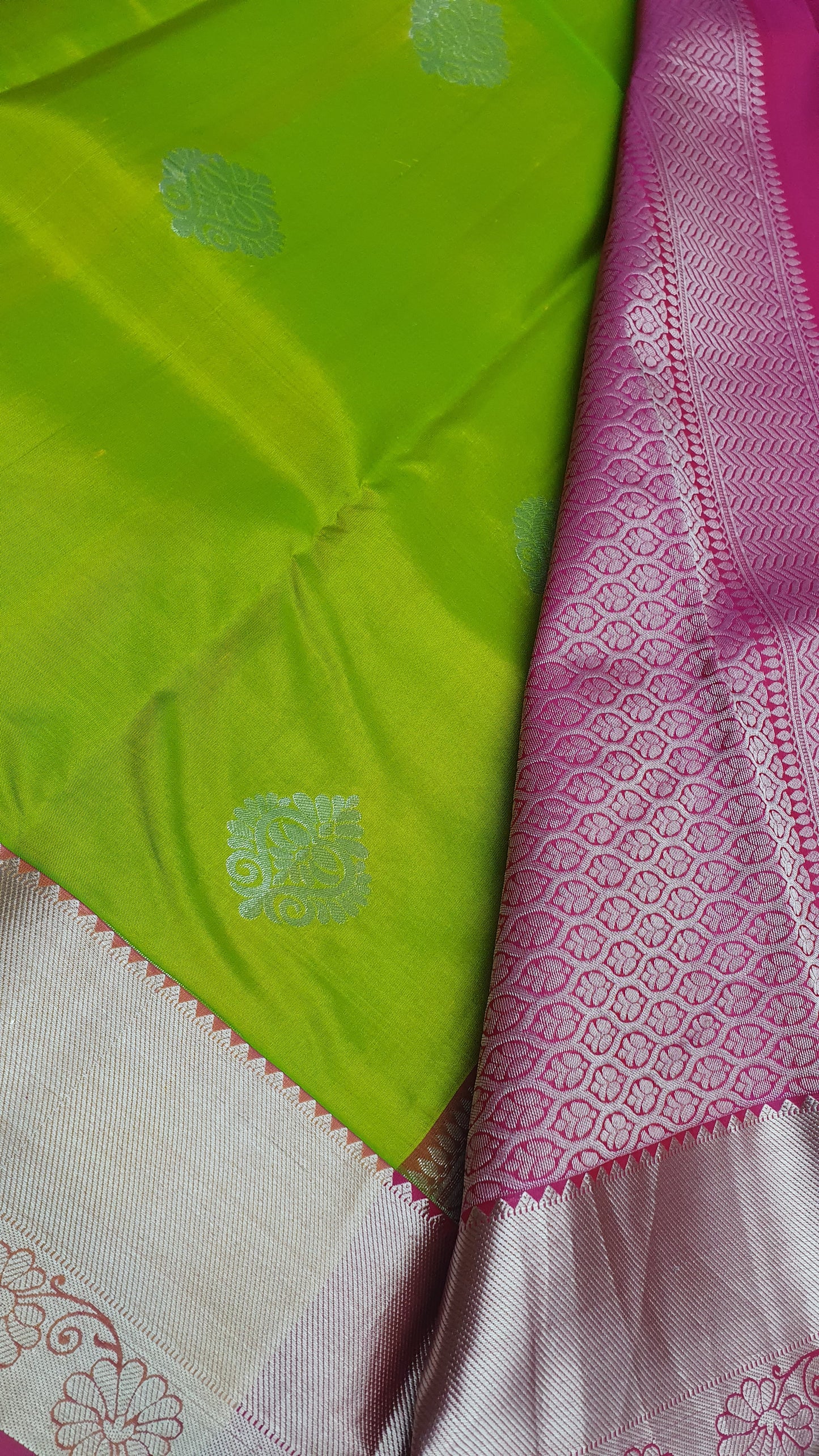 GREEN SILVER ZARI PURE KANJIPURAM