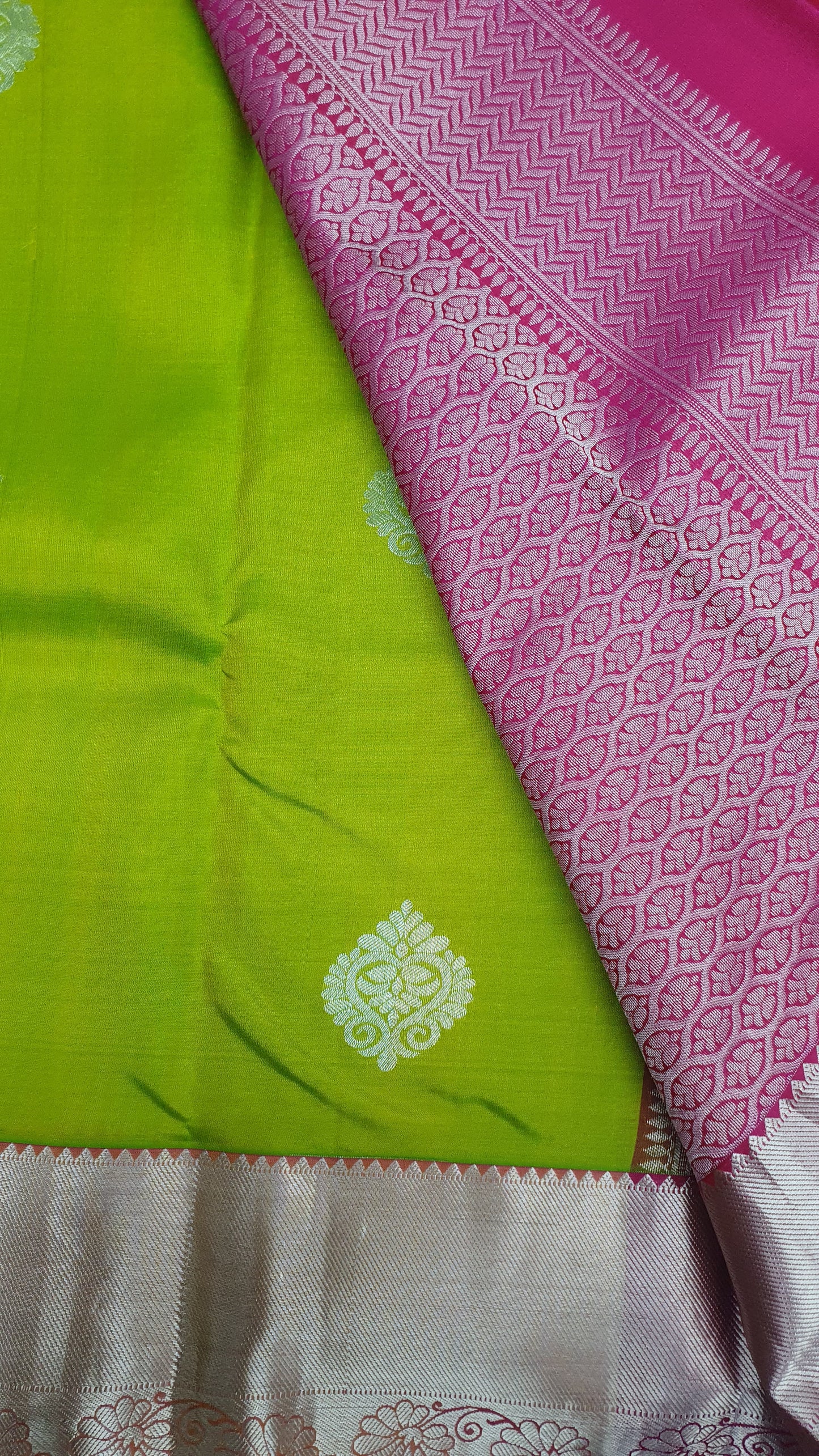 GREEN SILVER ZARI PURE KANJIPURAM