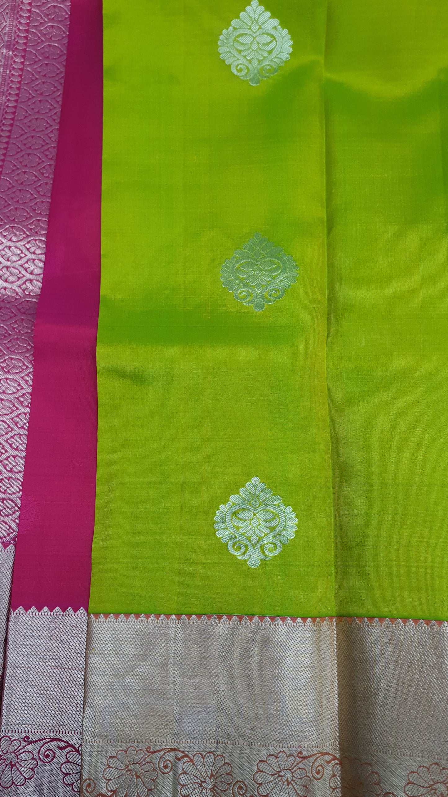 GREEN SILVER ZARI PURE KANJIPURAM