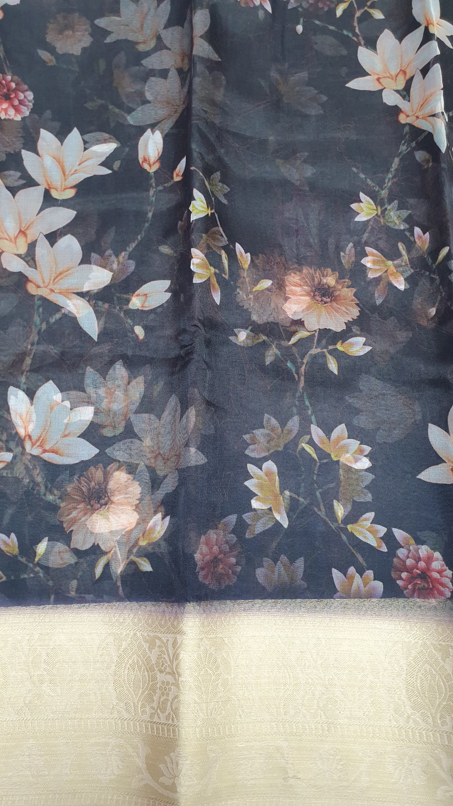 BLACK FLORAL