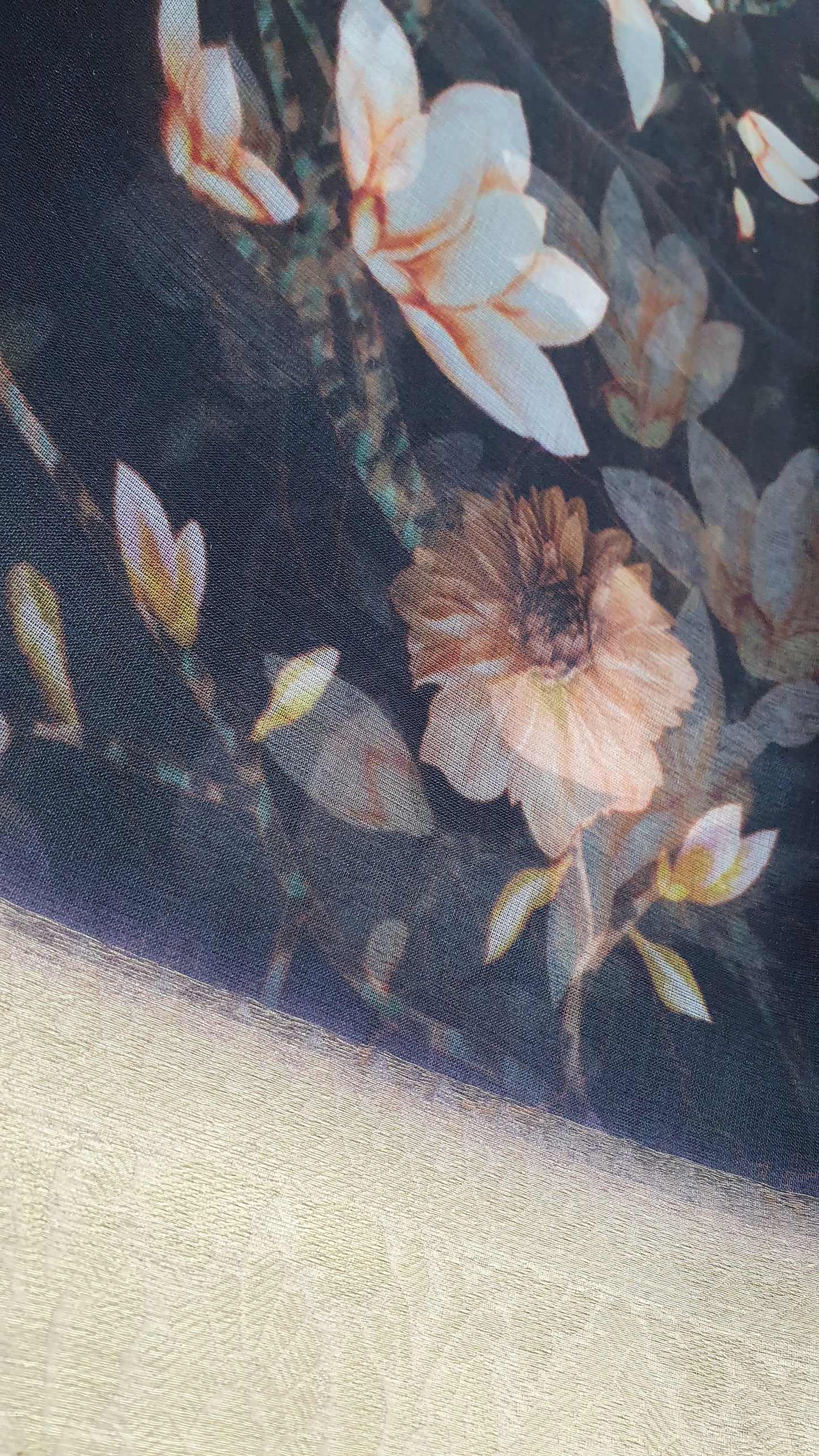 BLACK FLORAL