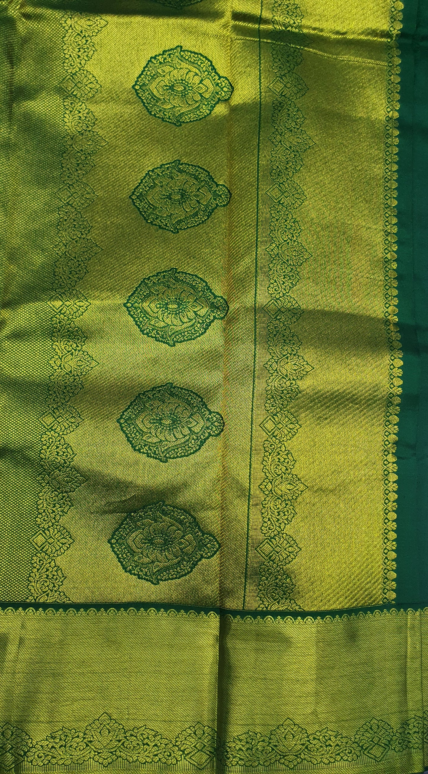 DARK GREEN KANJIPURAM
