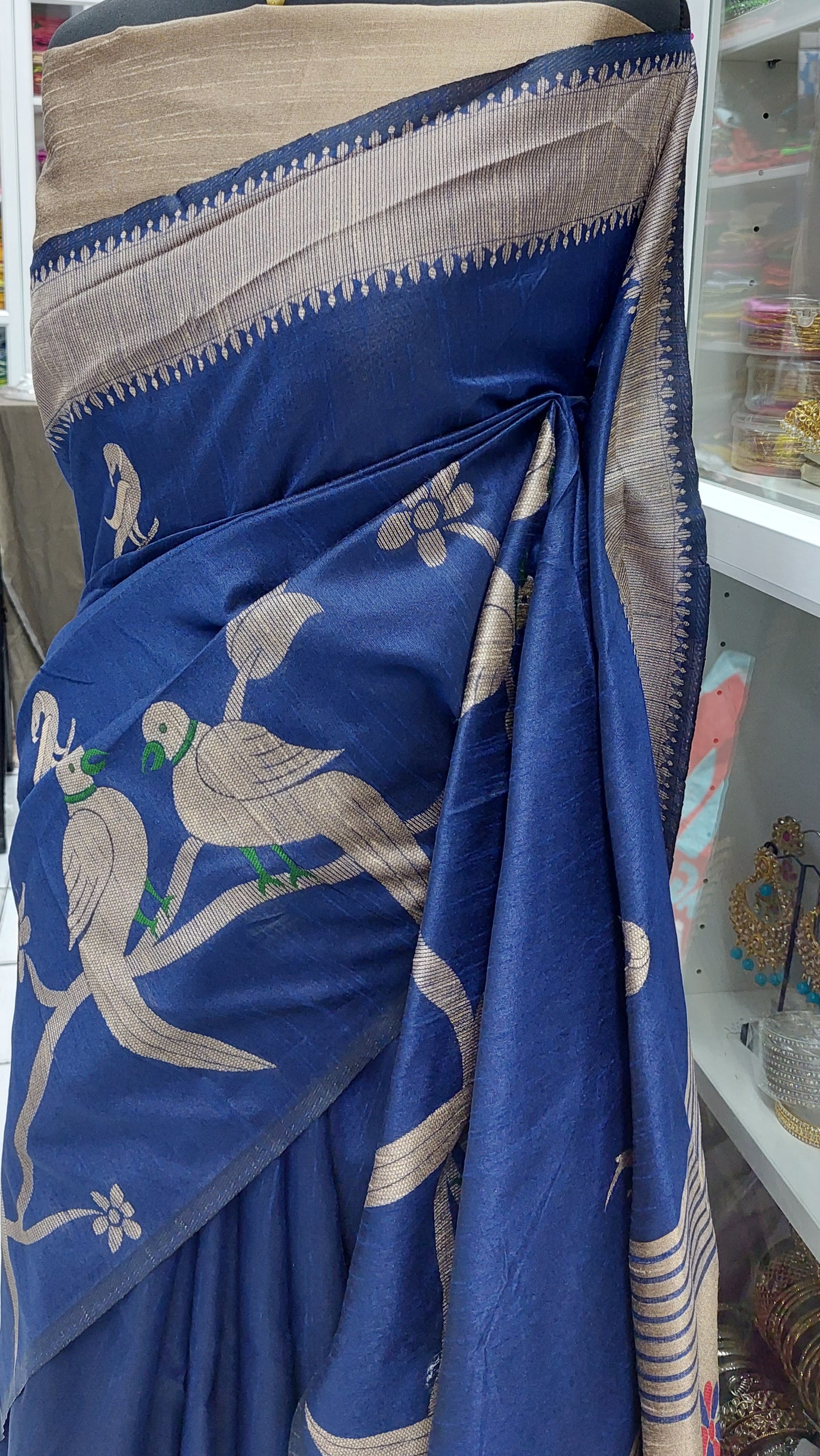PARROTS (BLUE)