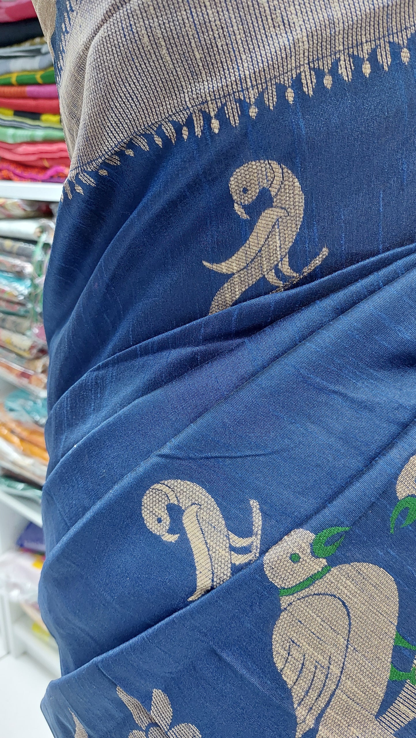 PARROTS (BLUE)