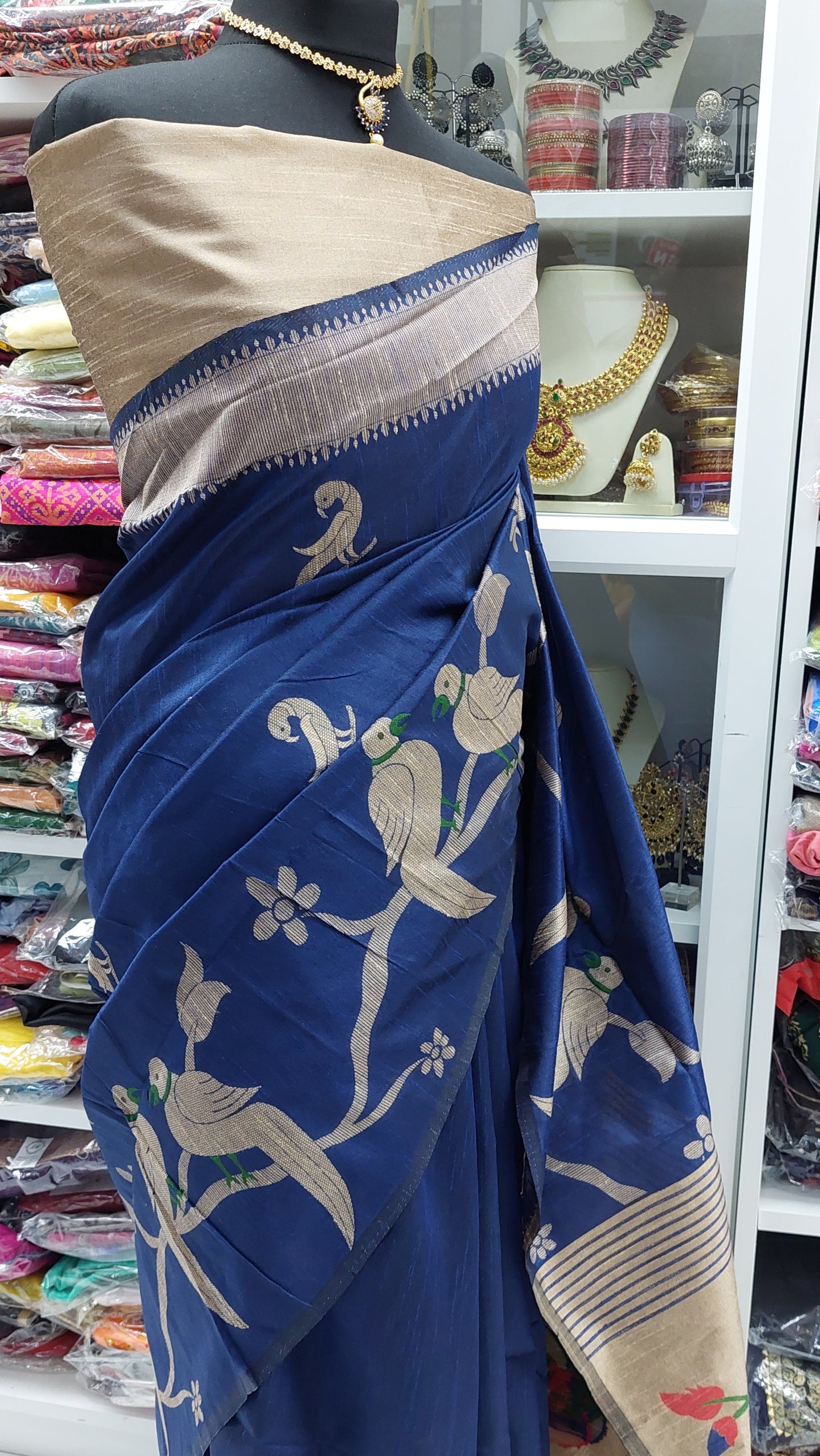PARROTS (BLUE)