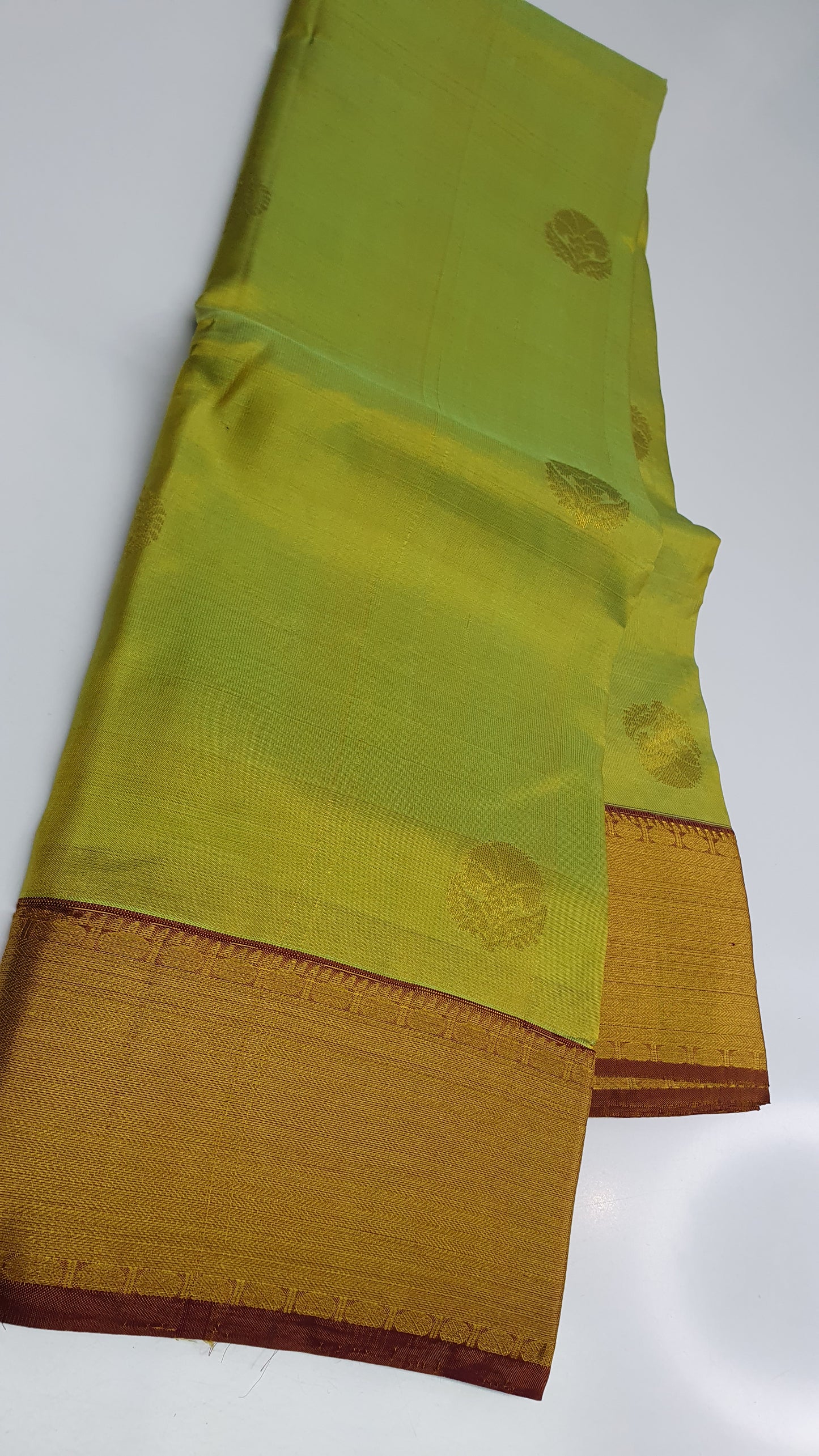 PARROT GREEN & MAROON KANJIPURAM