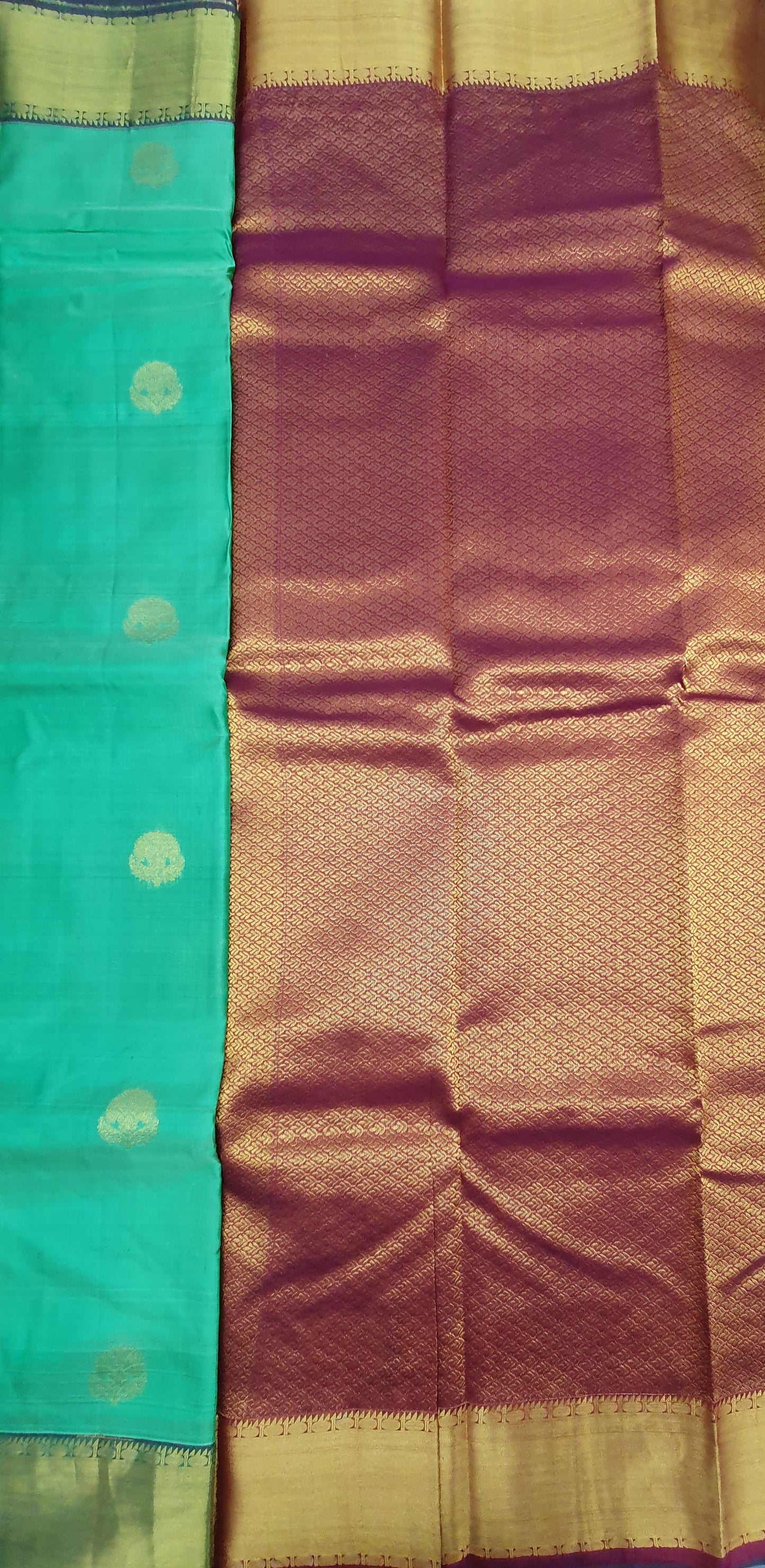 CHATHEAU GREEN & MAROON KANJIPURAM