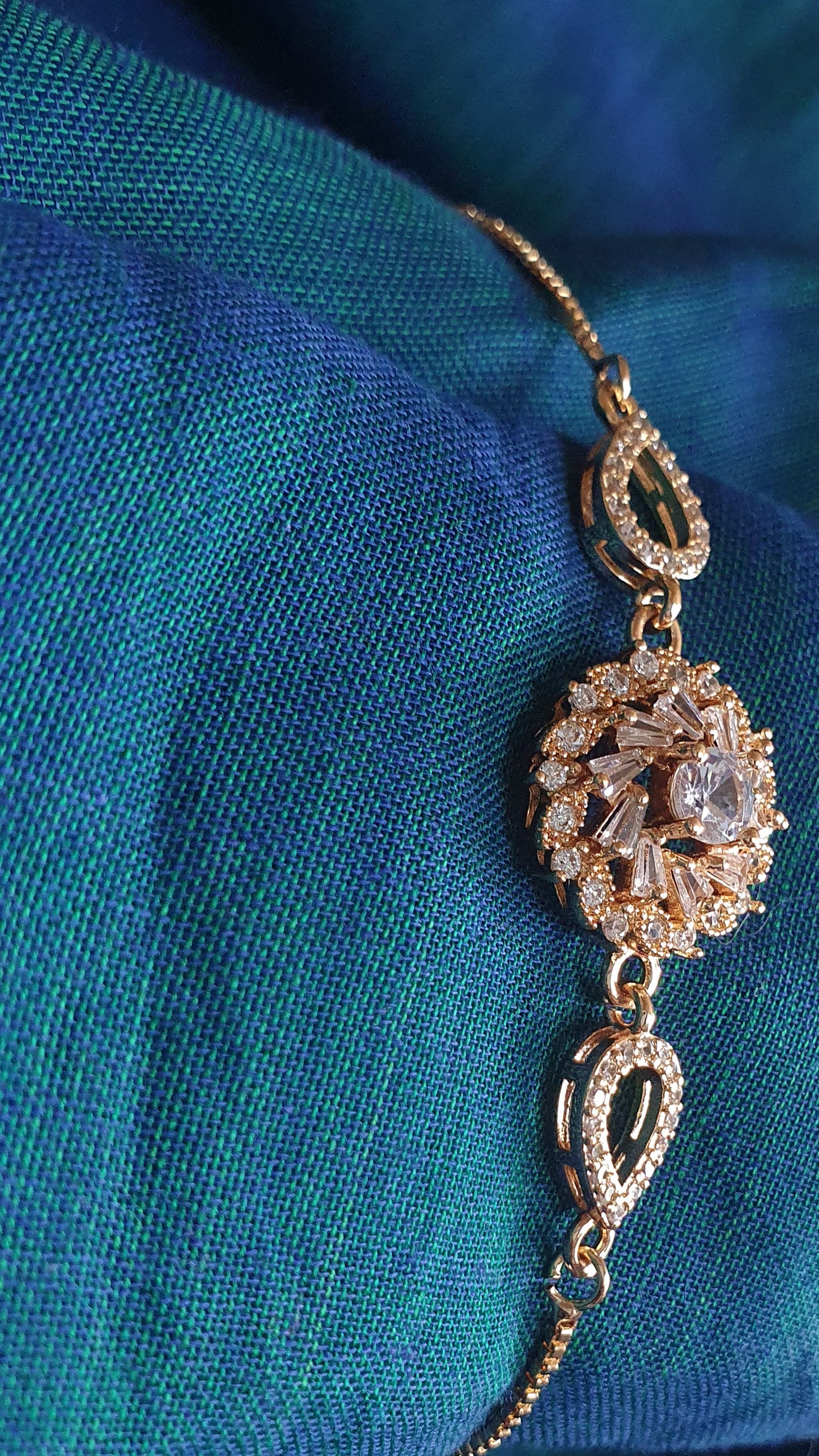 GOLD A.D. STONE ADJUSTABLE BRACELET 005