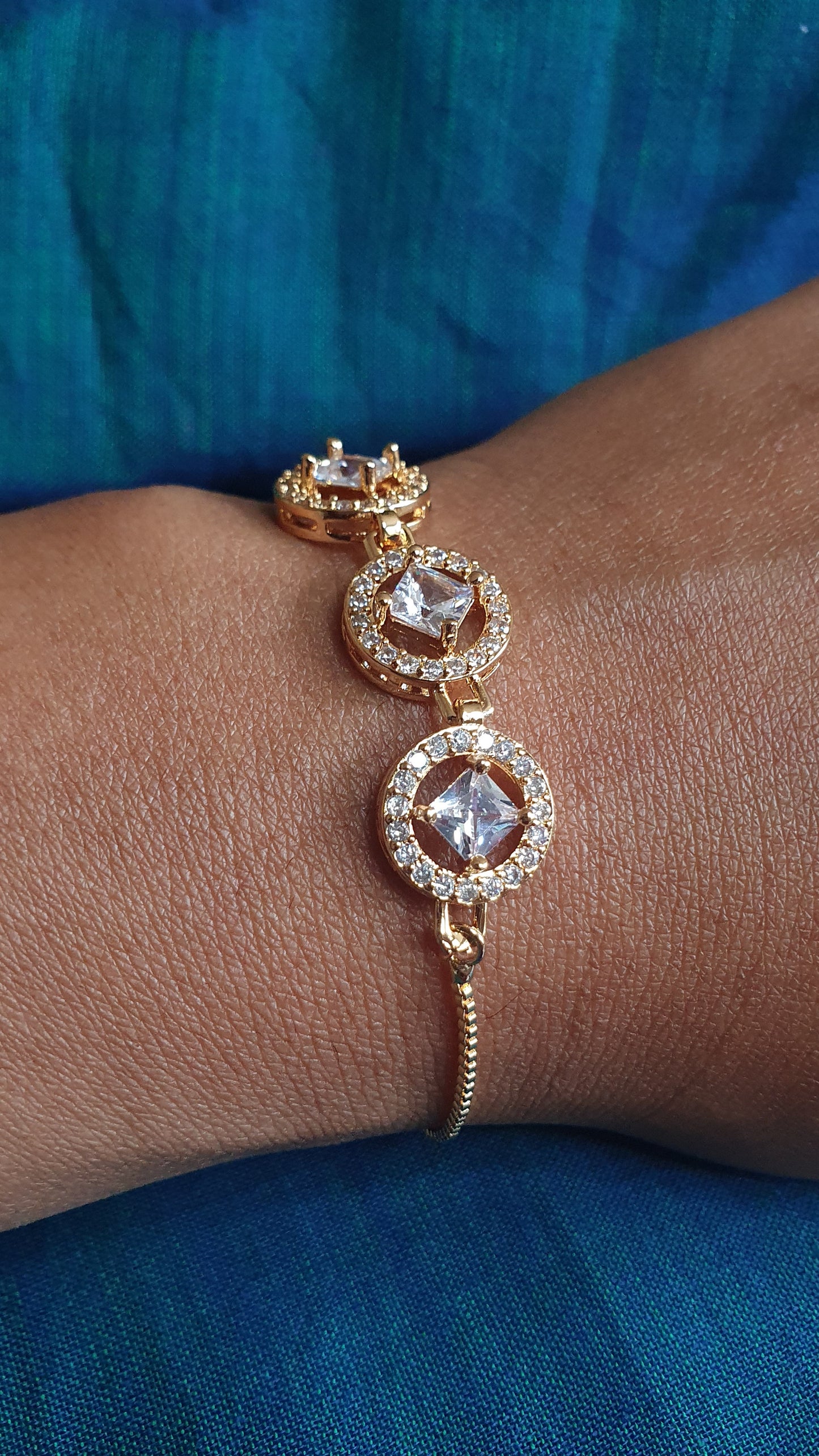 GOLD A.D. STONE ADJUSTABLE BRACELET 006