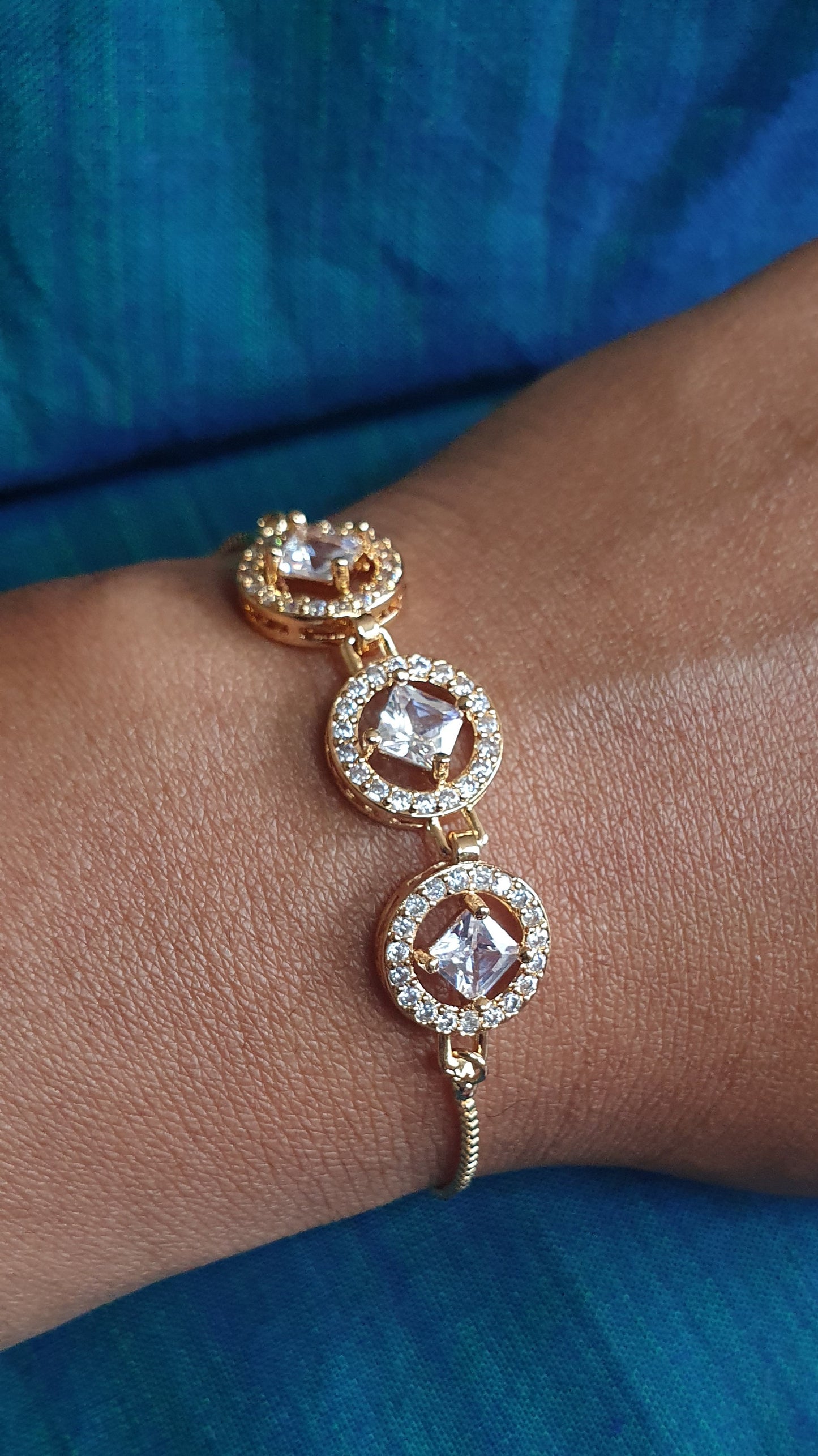 GOLD A.D. STONE ADJUSTABLE BRACELET 006