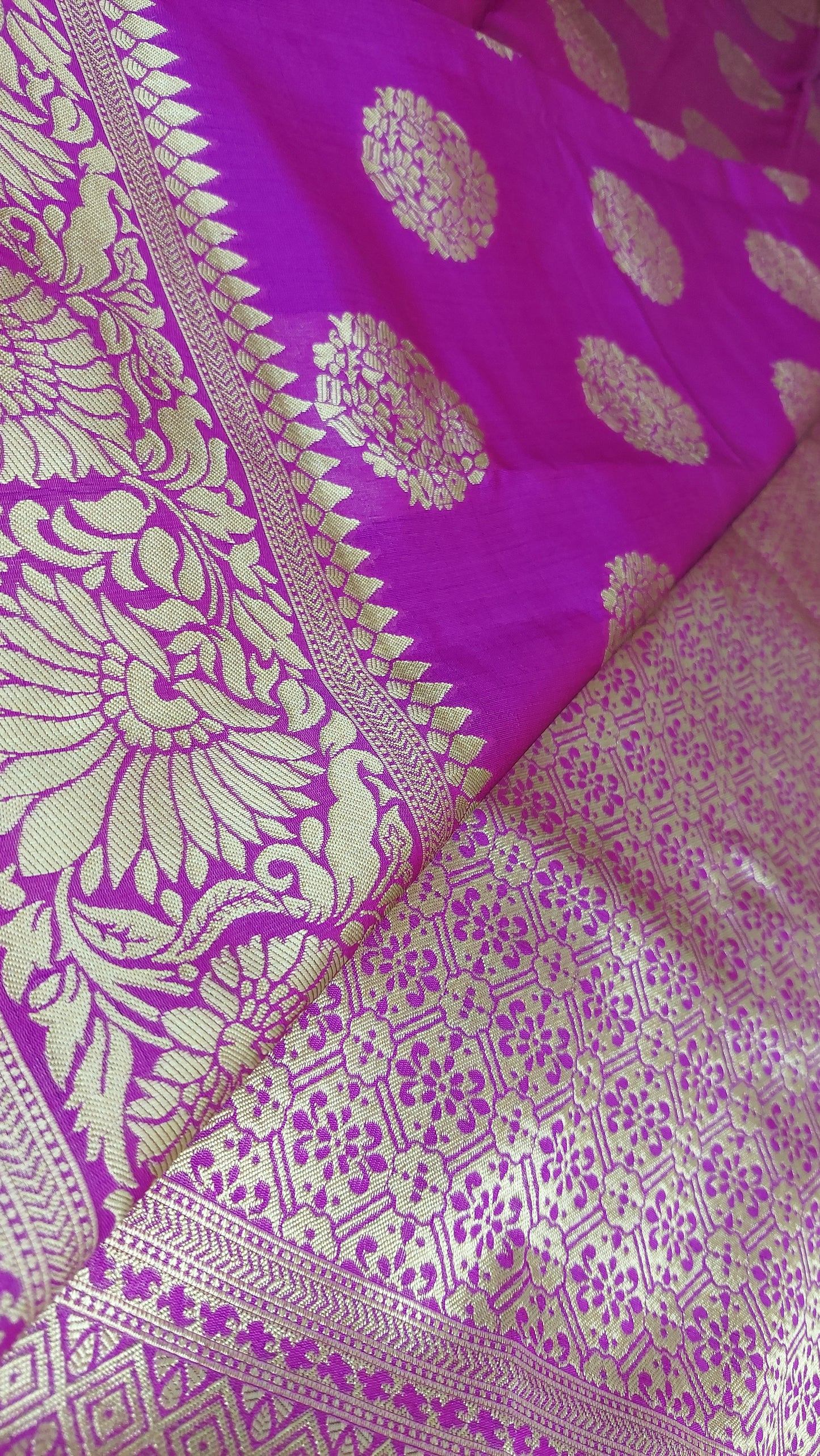 VIOLET WITH GOLD ZARI BANARASI SAREE