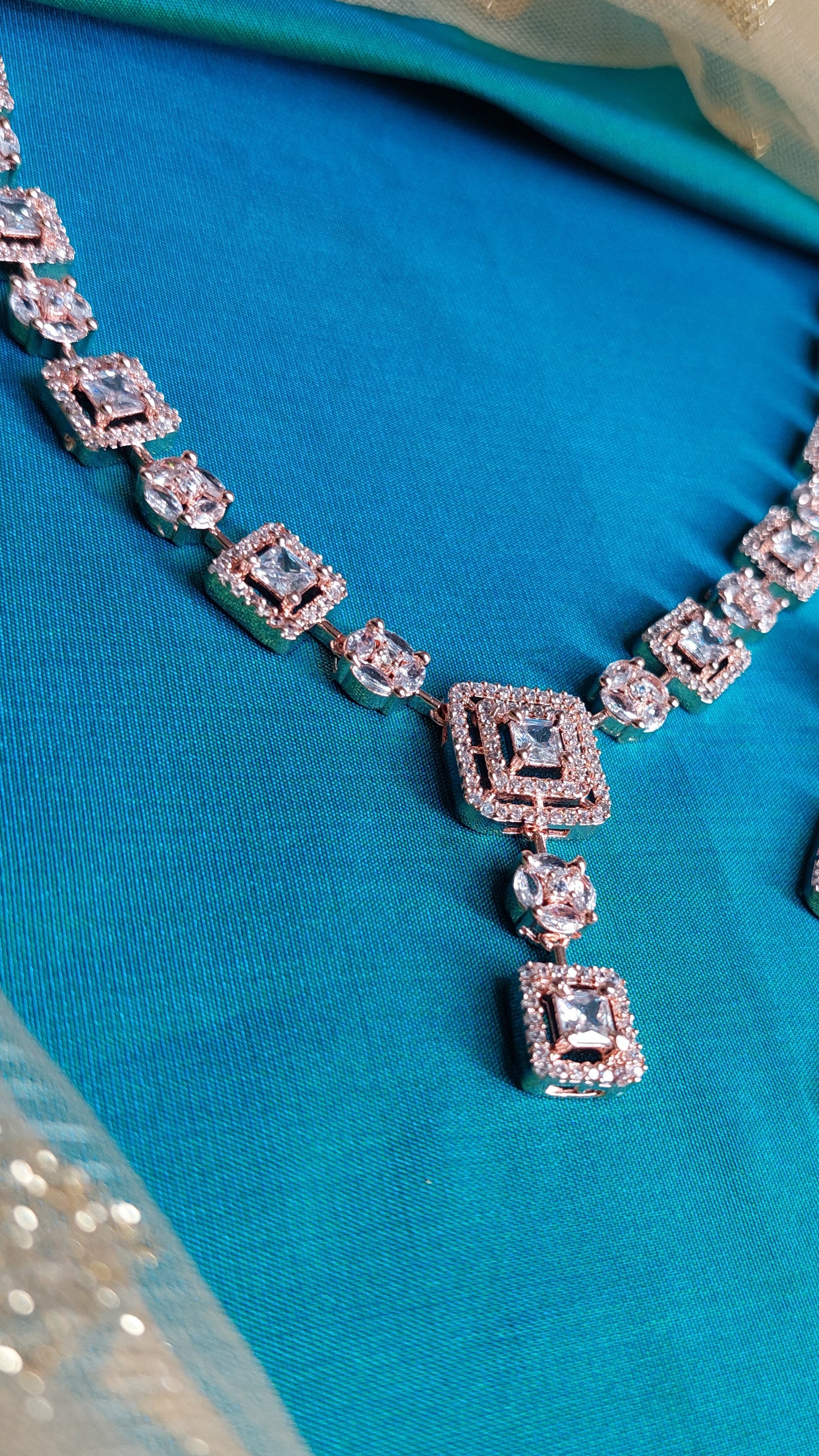 ROSE GOLD A.D. STONE SET 015