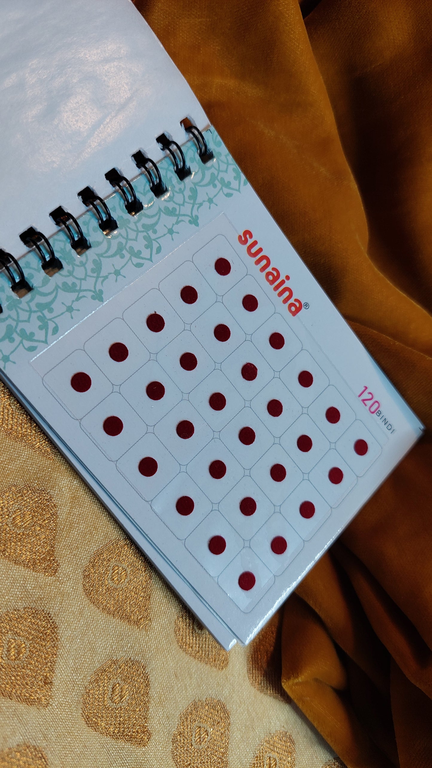 MULTI BINDI BOOK 001
