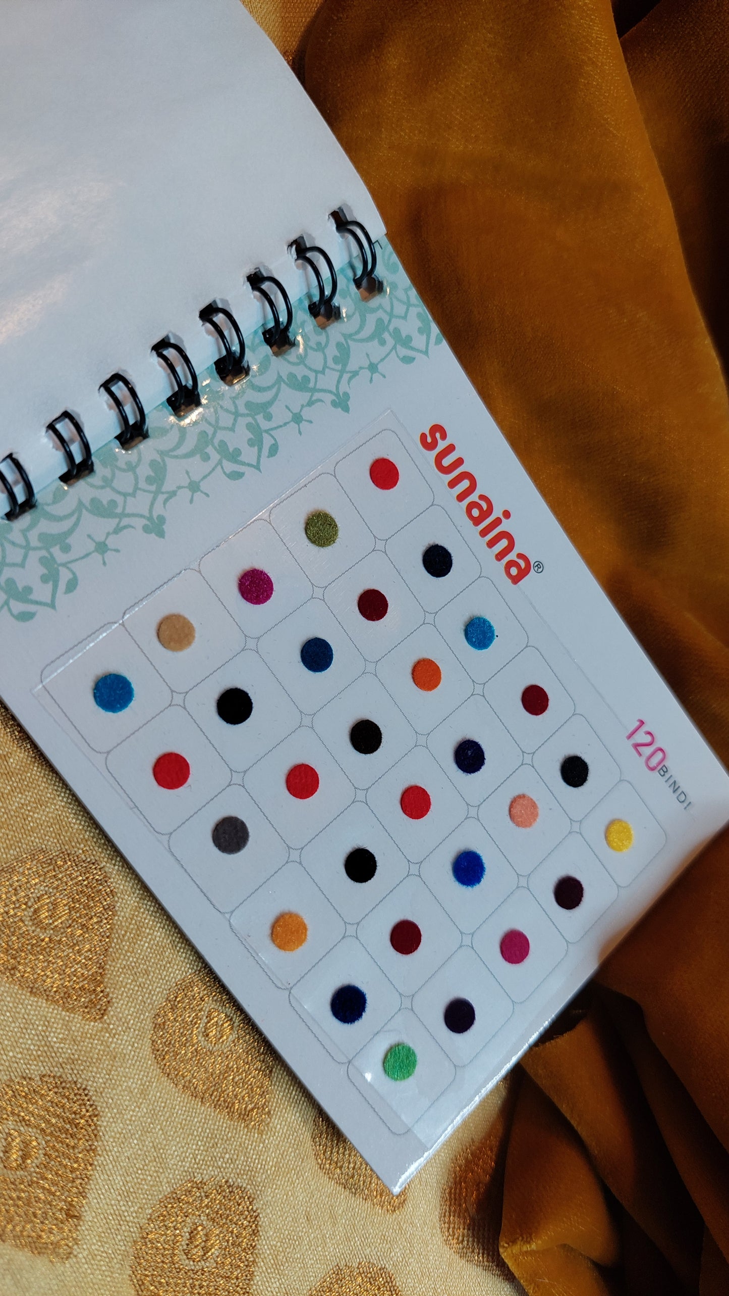 MULTI BINDI BOOK 001