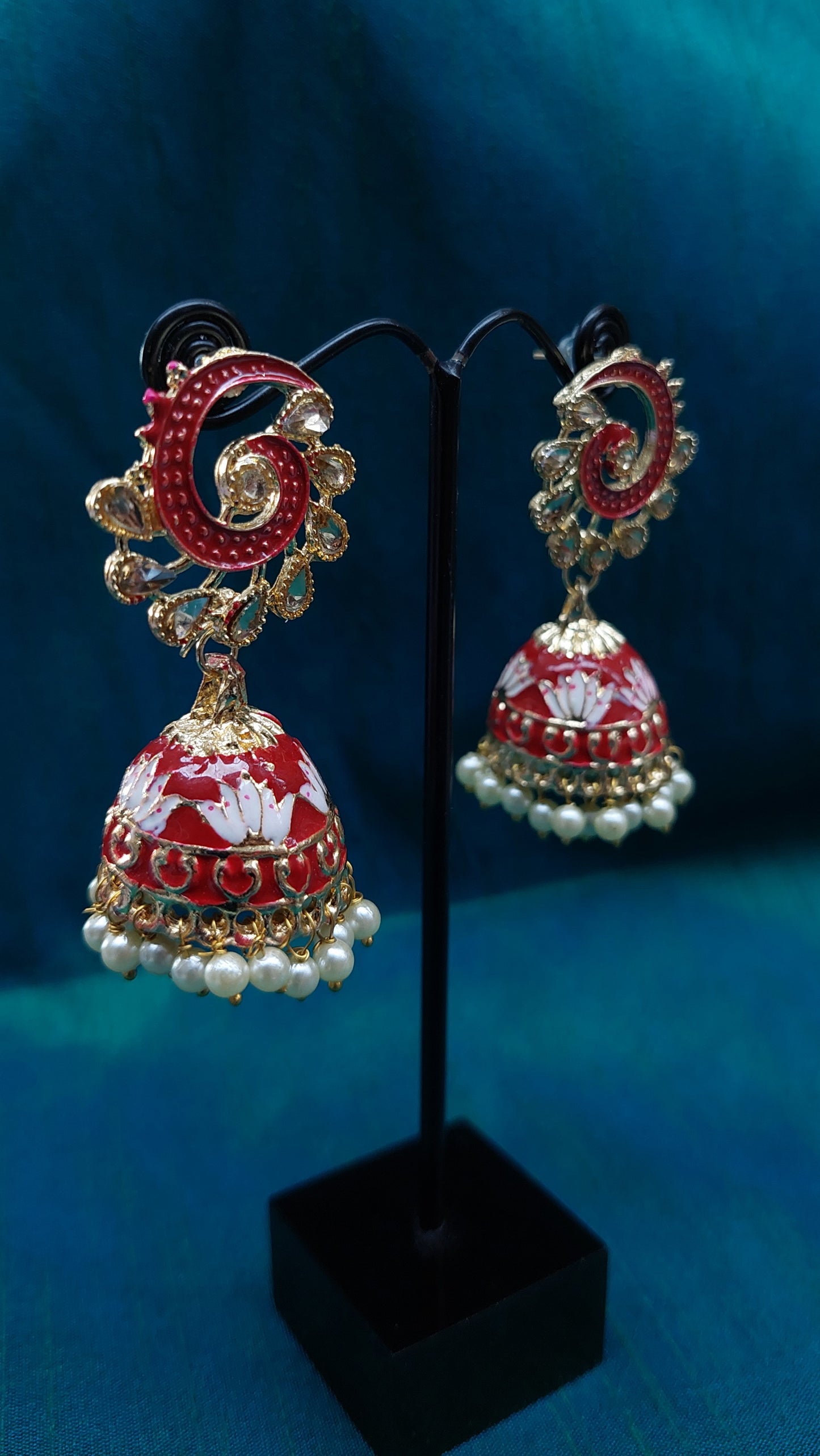 RED HAND PAINTED JUMKHAS