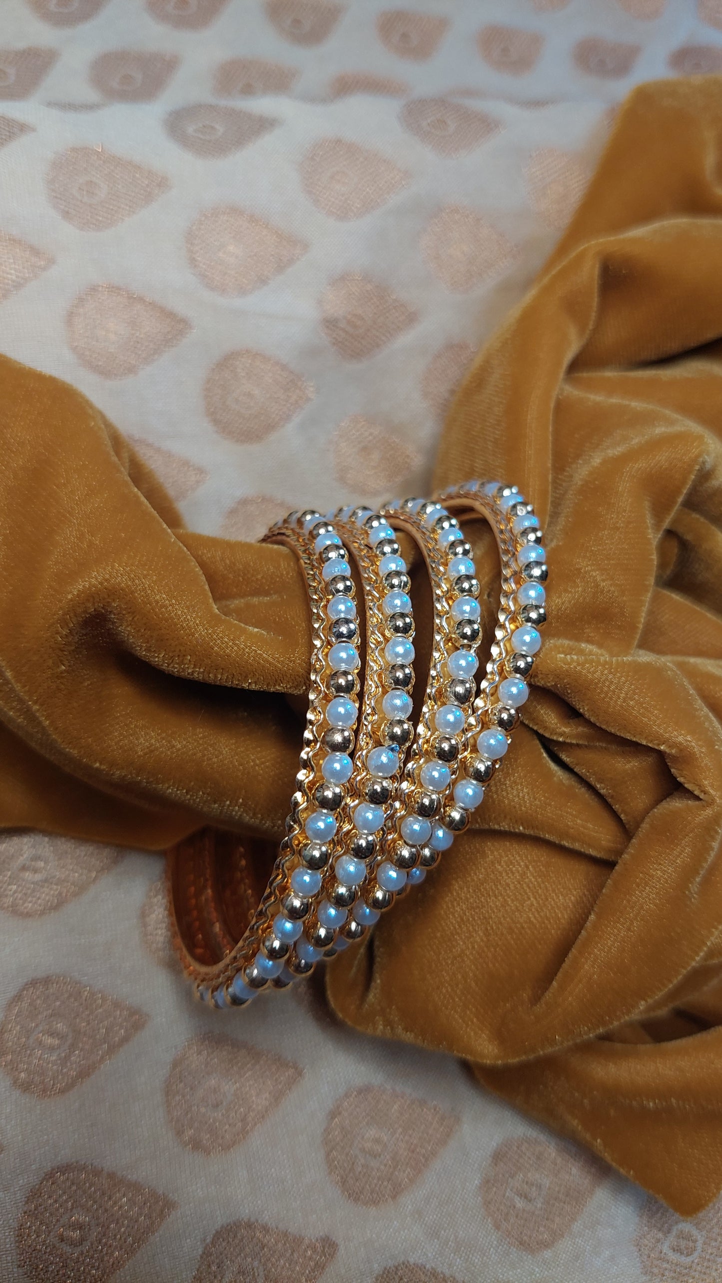 GOLD & WHITE PEARL BANGLES