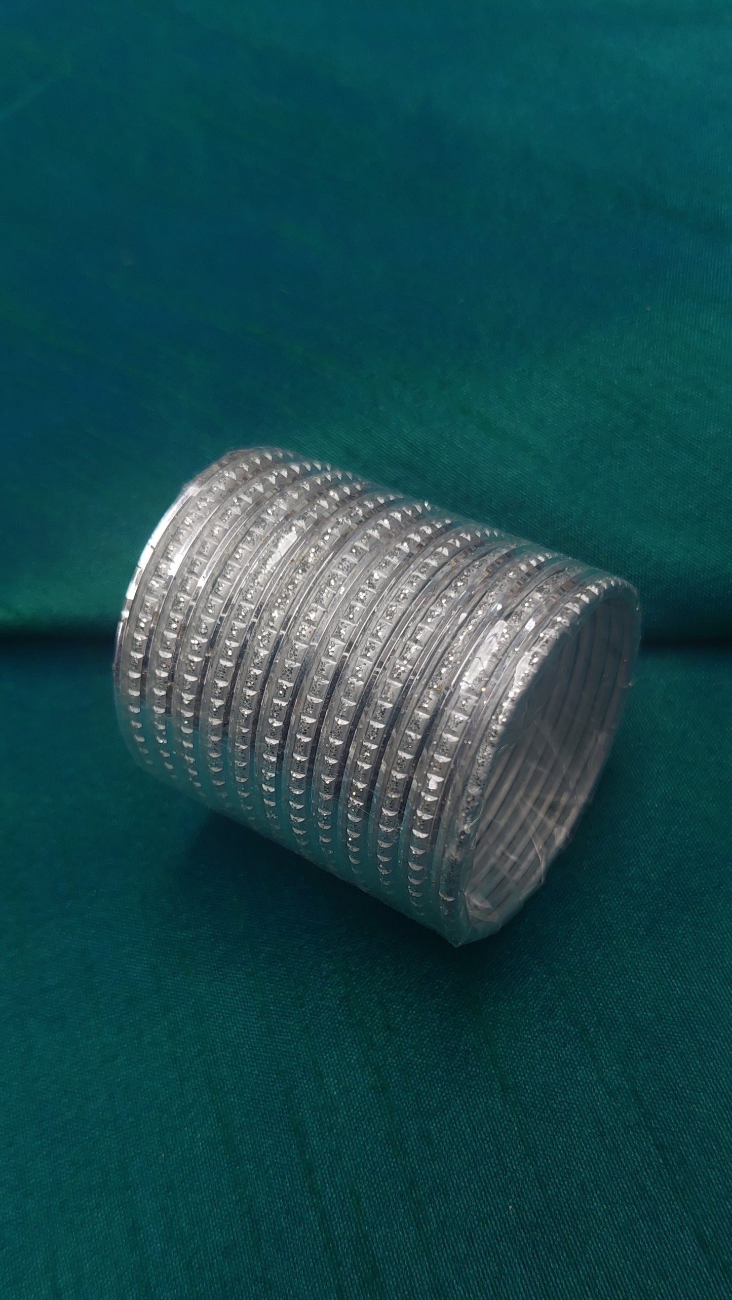 SILVER & GLITTER BANGLES SIZE 1.0