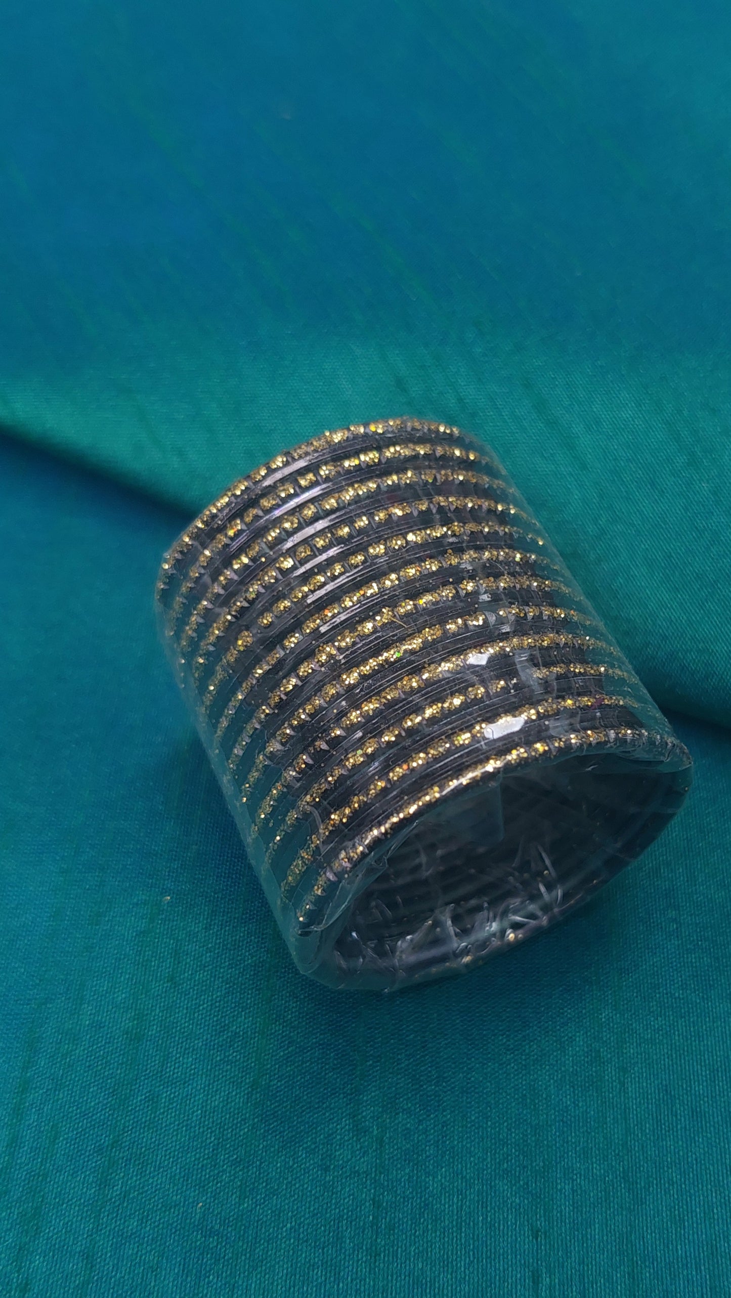 BLACK & GLITTER BANGLES SIZE 1.0