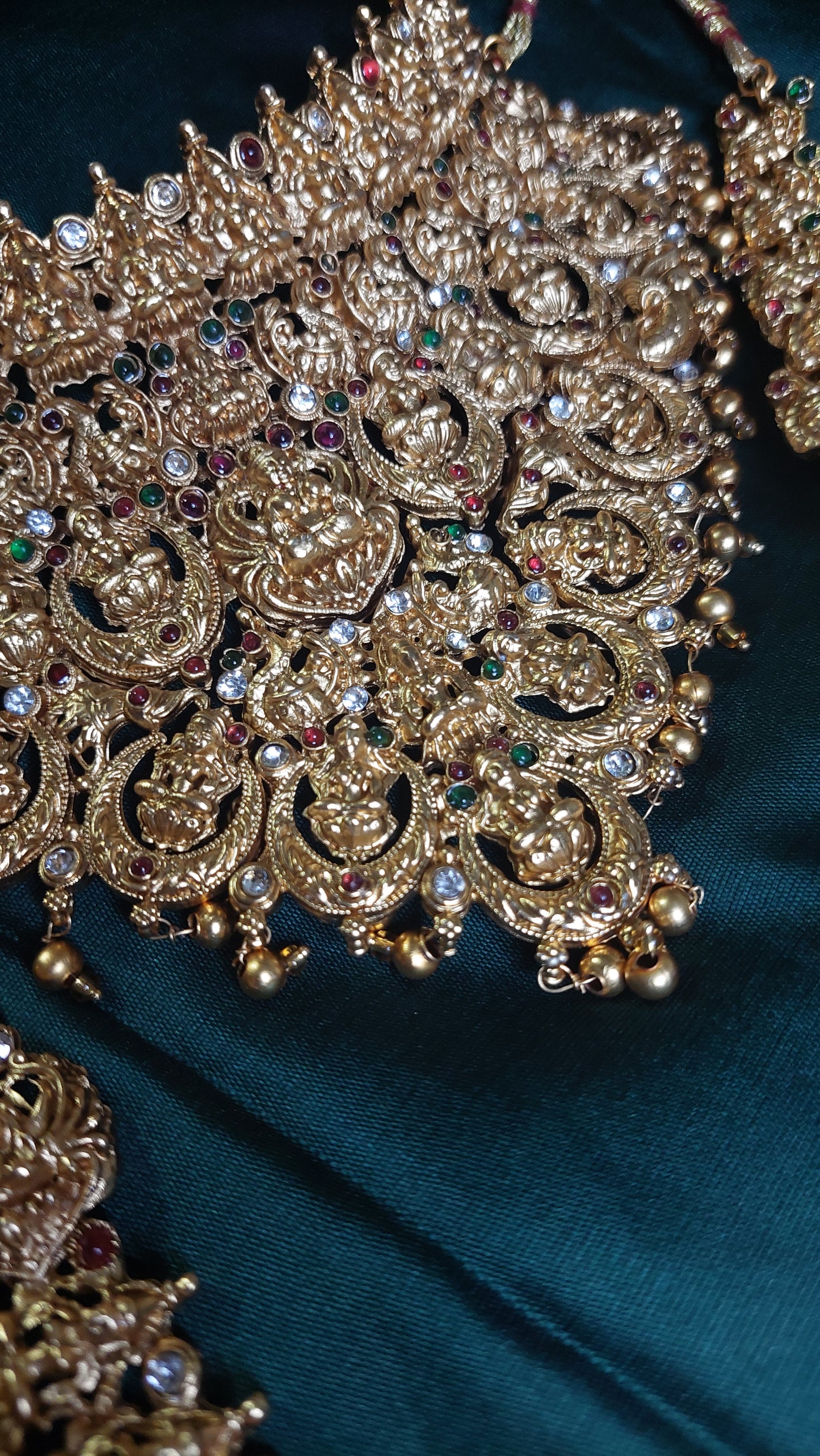 TEMPLE BRIDAL SET