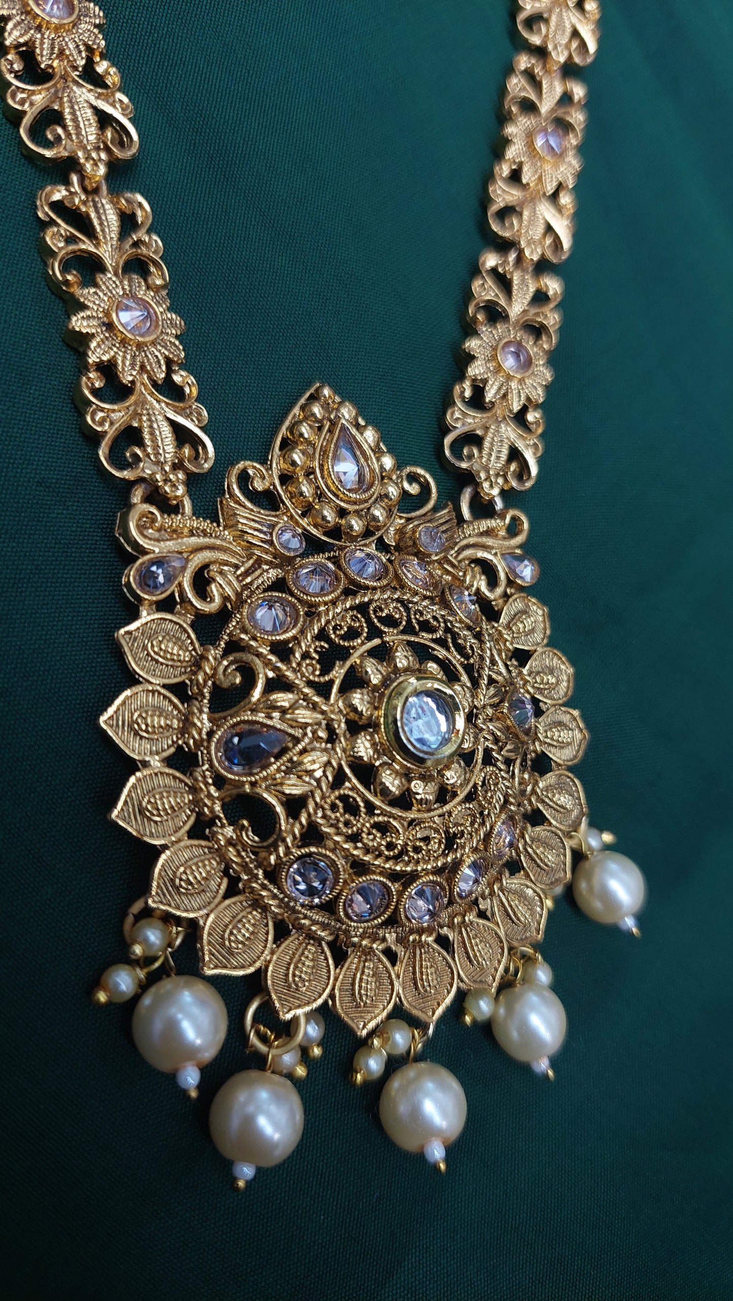 YELLOW GOLD LONG AARAM