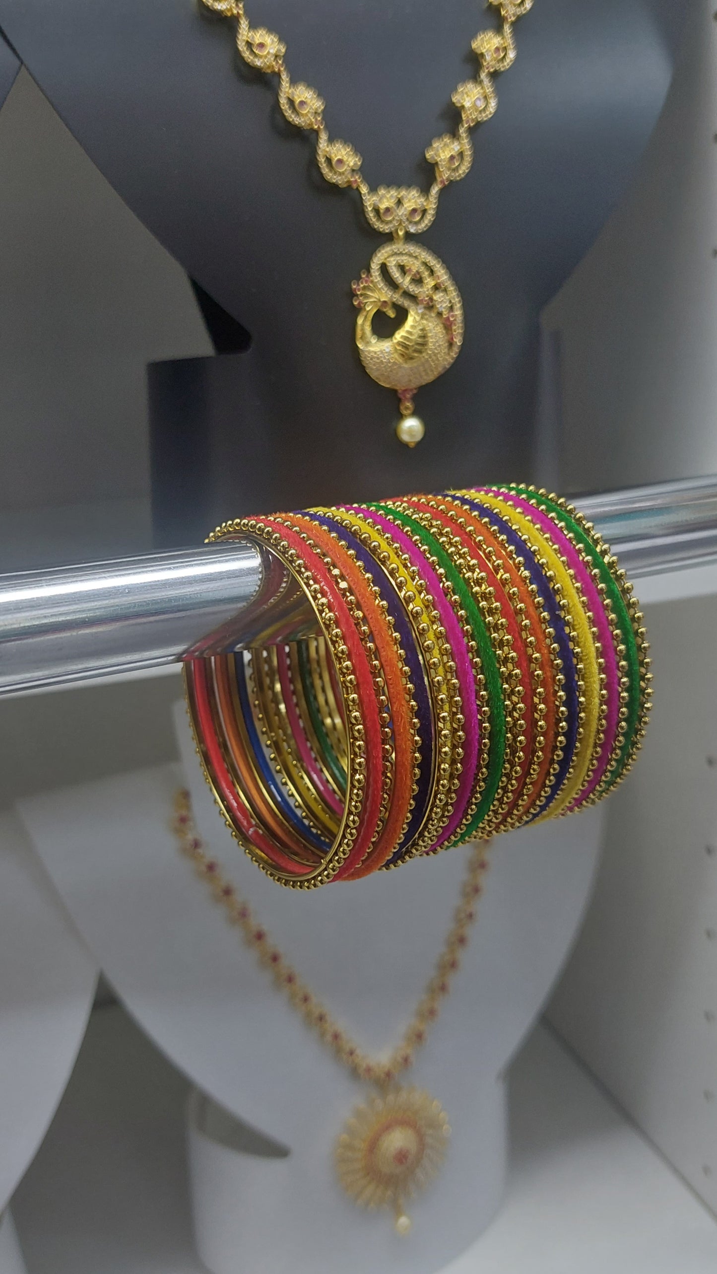 MULTICOLOUR ANTIQUE GOLD BANGLE SET