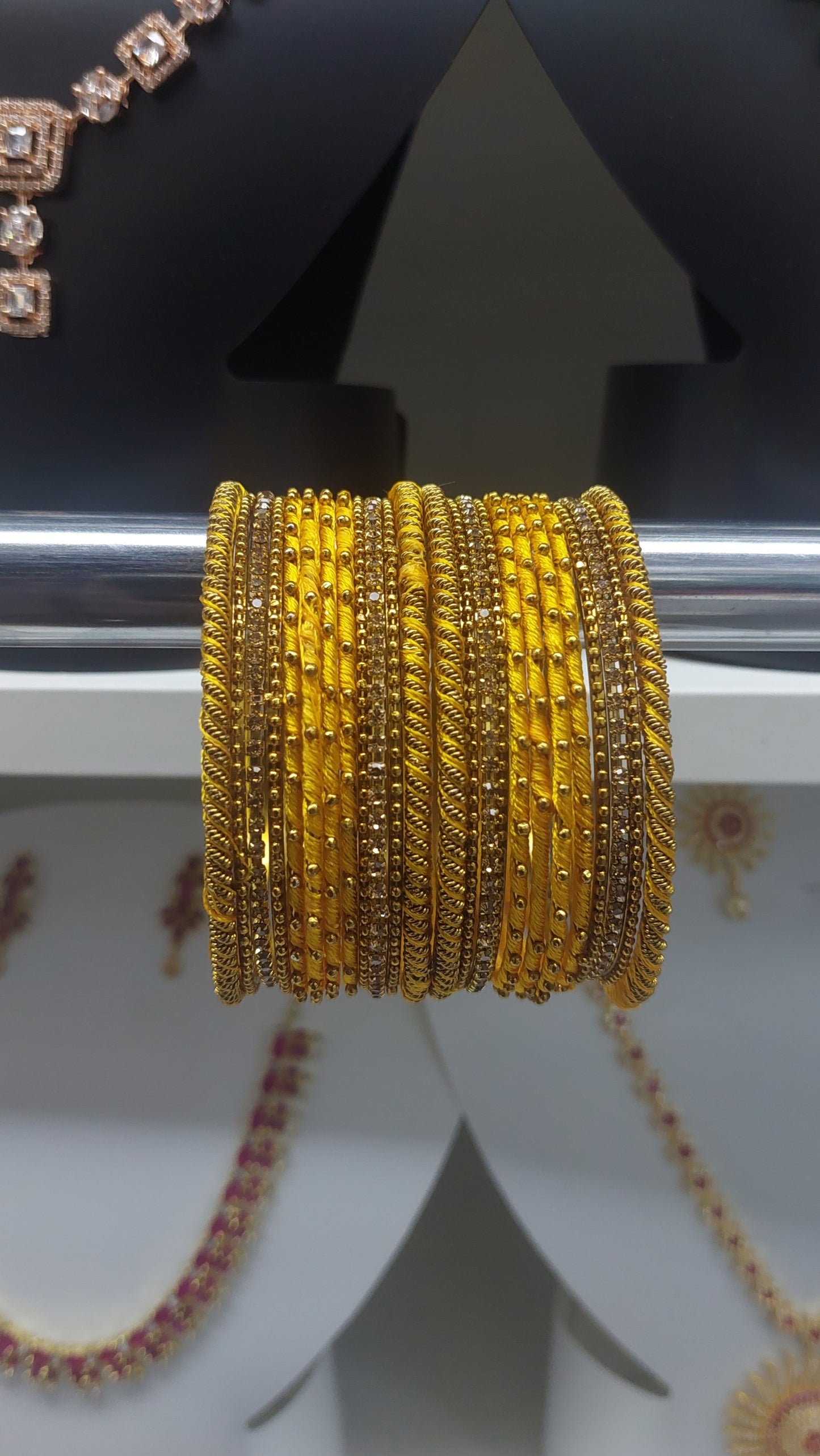 YELLOW & ANTIQUE GOLD BANGLE SET