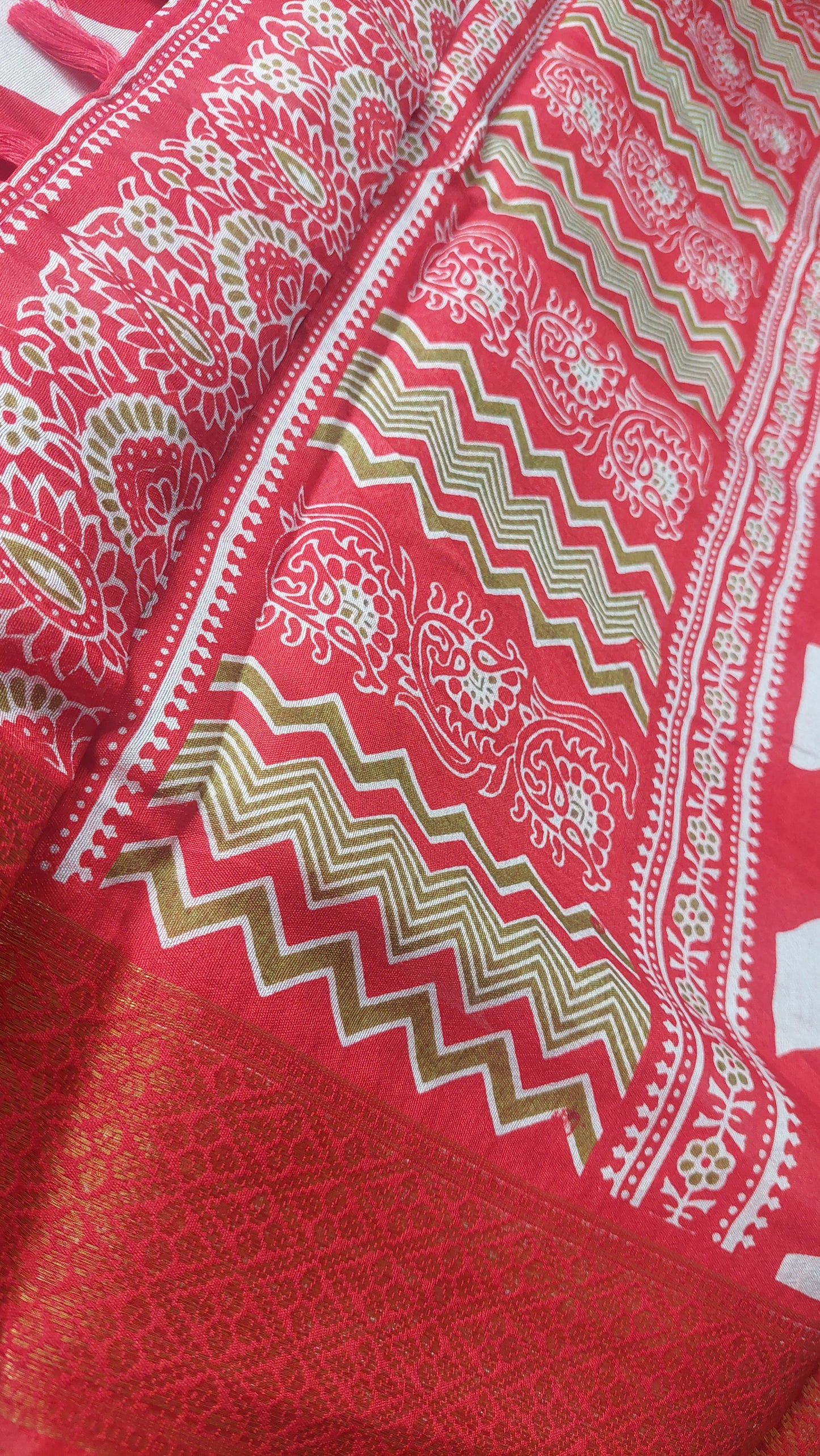 RADHA (RED)