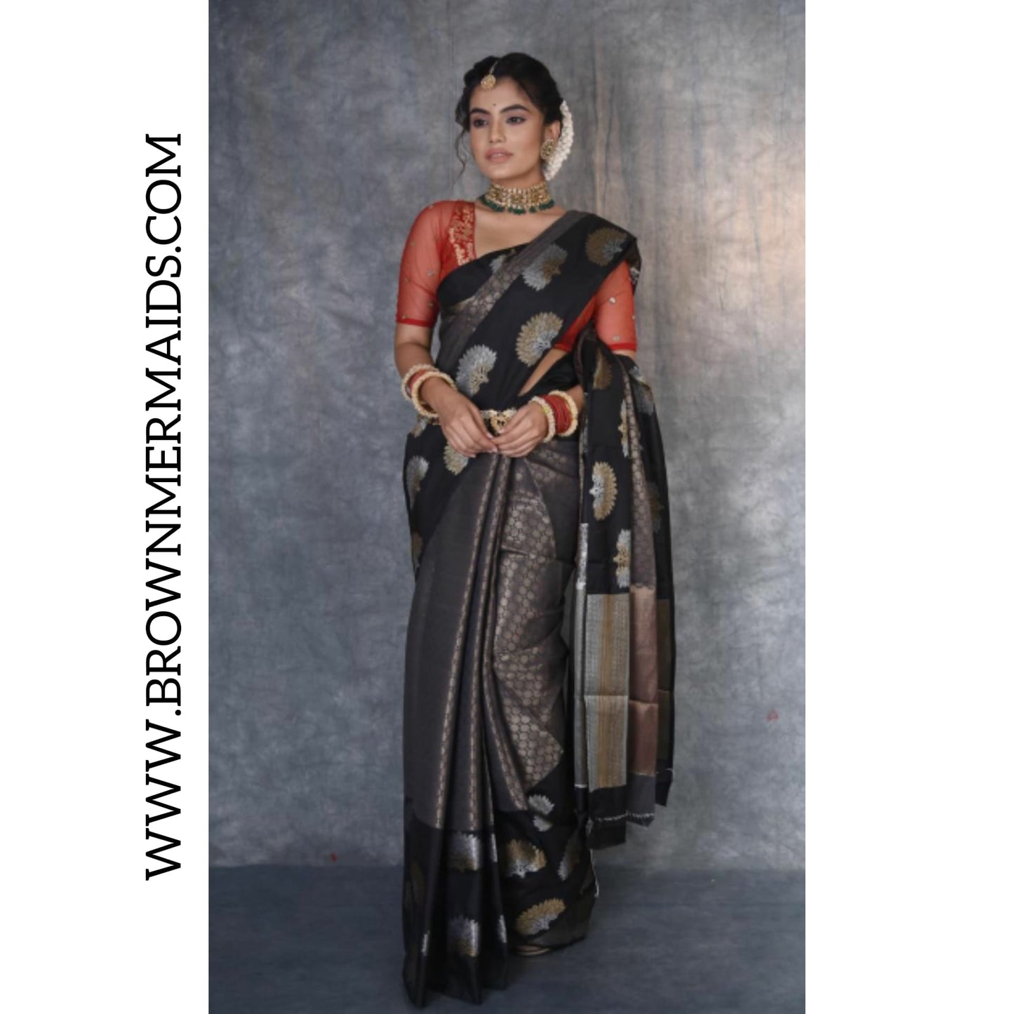 REVADE (BLACK)