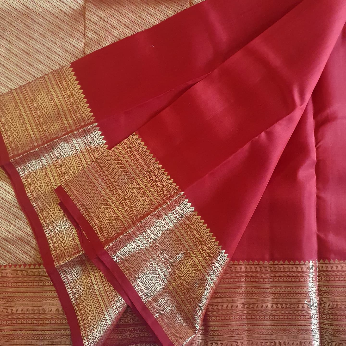 KUM KUM RED KANJIPURAM
