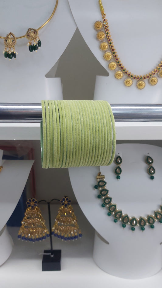 VELVET BANGLES (LIGHT GREEN)