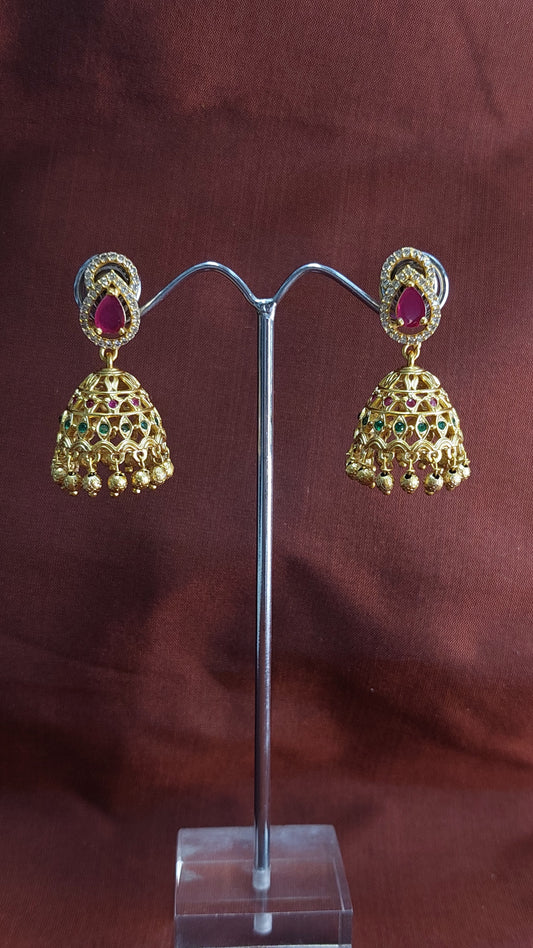 ANTIQUE GOLD A.D. STONE JUMKHAS E0222