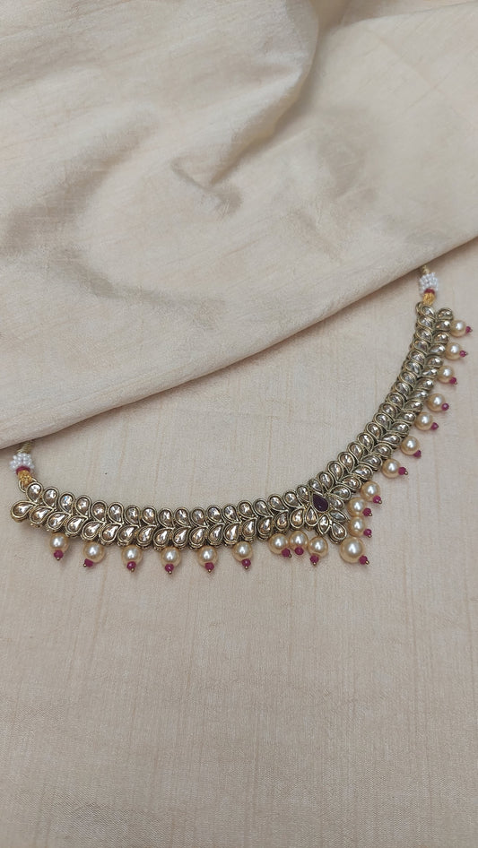 ANTIQUE GOLD SHORT NECKLACE