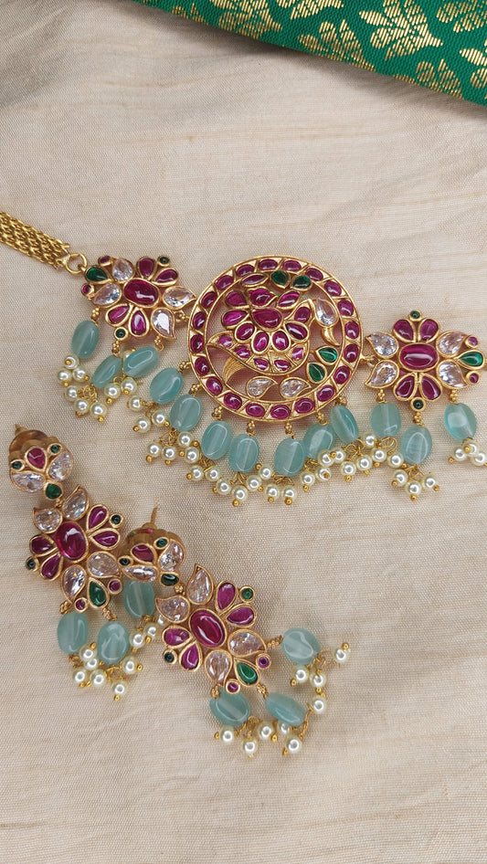 ANTIQUE GOLD CHOKER (BABY BLUE)