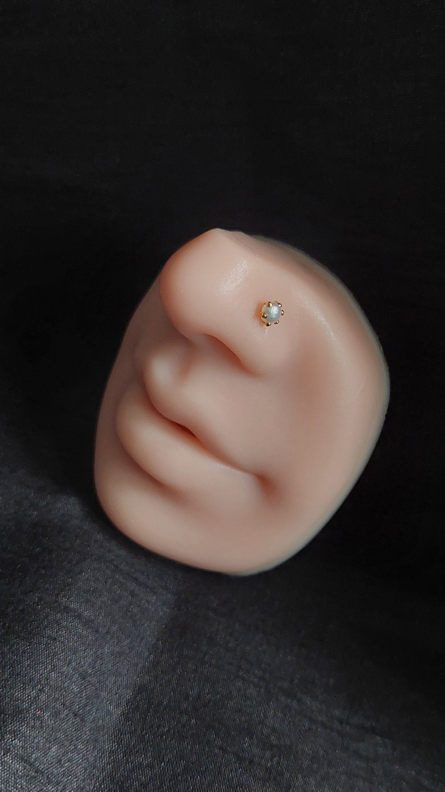 18ct Gold | Pearl Nose Stud | 018
