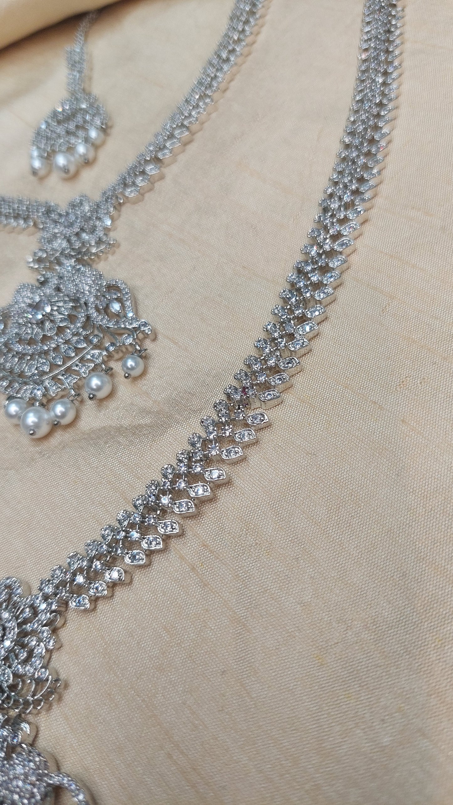 SILVER A.D. STONE BRIDAL SET