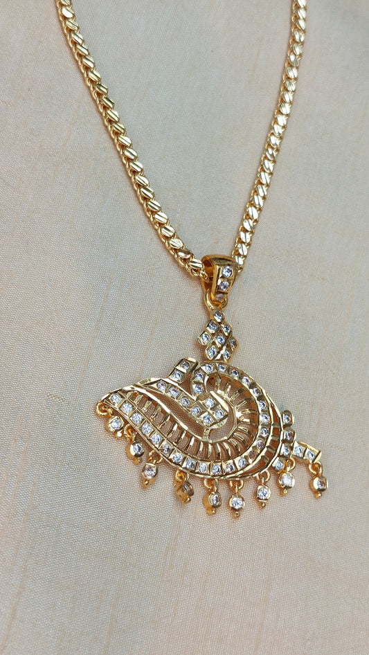 MID LENGTH GOLD PLATED NECKLACE