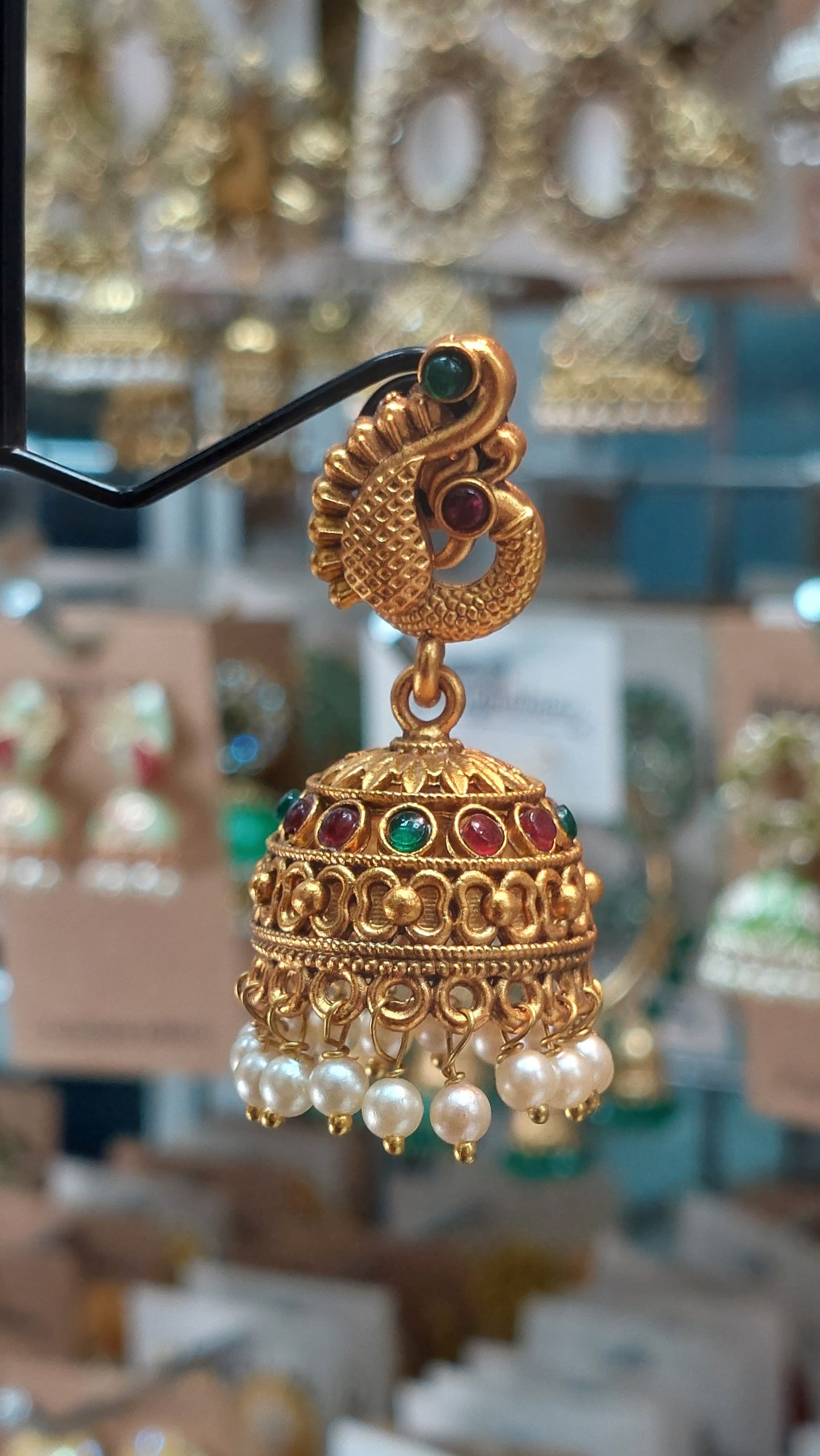 ANTIQUE GOLD JUMKHAS E0282